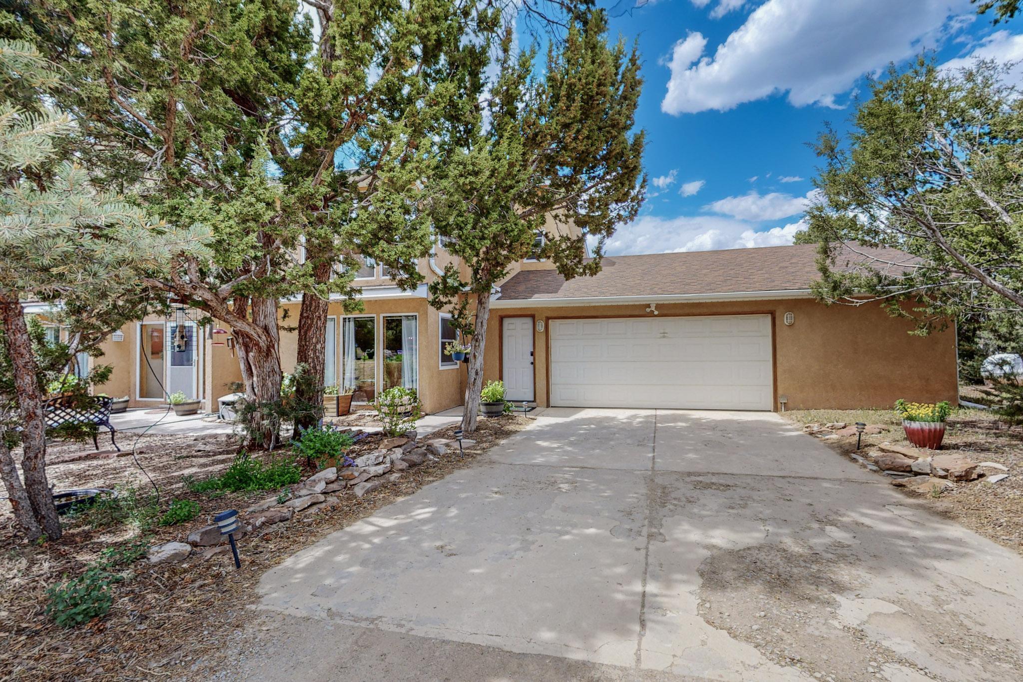 17 Sierra Blanca Road, Cedar Crest, New Mexico image 2