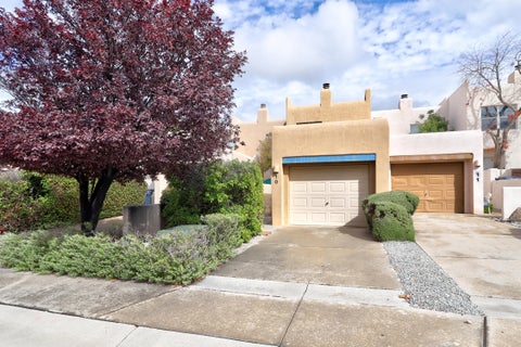 Photo of 4211 Pitt Street NE #UNIT 10, Albuquerque, NM 87111 (MLS # 1111746)