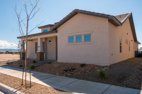 Photo of 2012 Dekooning Avenue SE, Albuquerque, NM 87106 (MLS # 1090439)