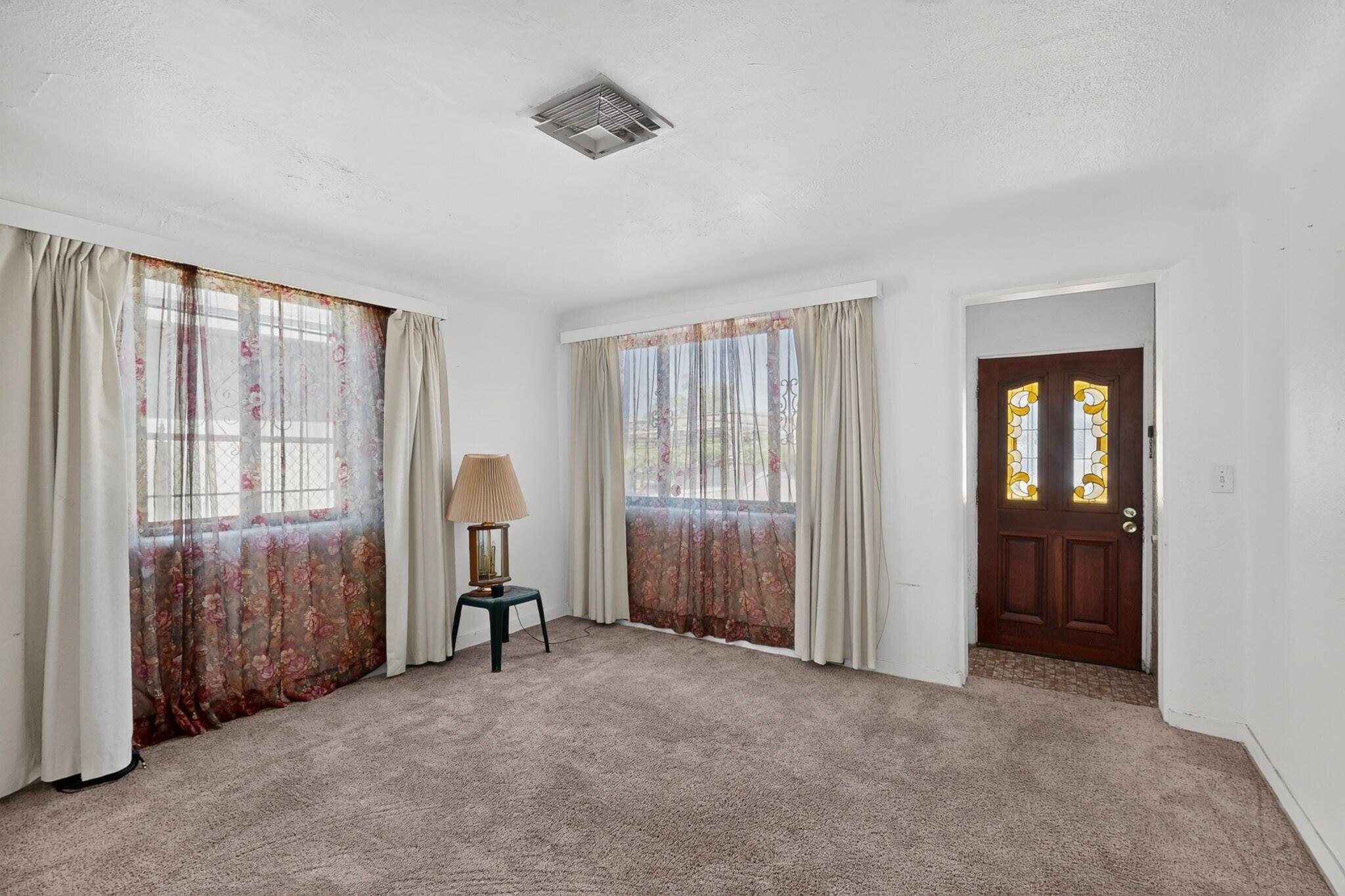 406 Smith Avenue SE