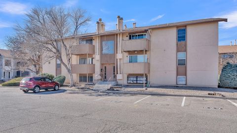 Photo of 3857 Montgomery Boulevard NE #APT 1233, Albuquerque, NM 87109 (MLS # 1099162)
