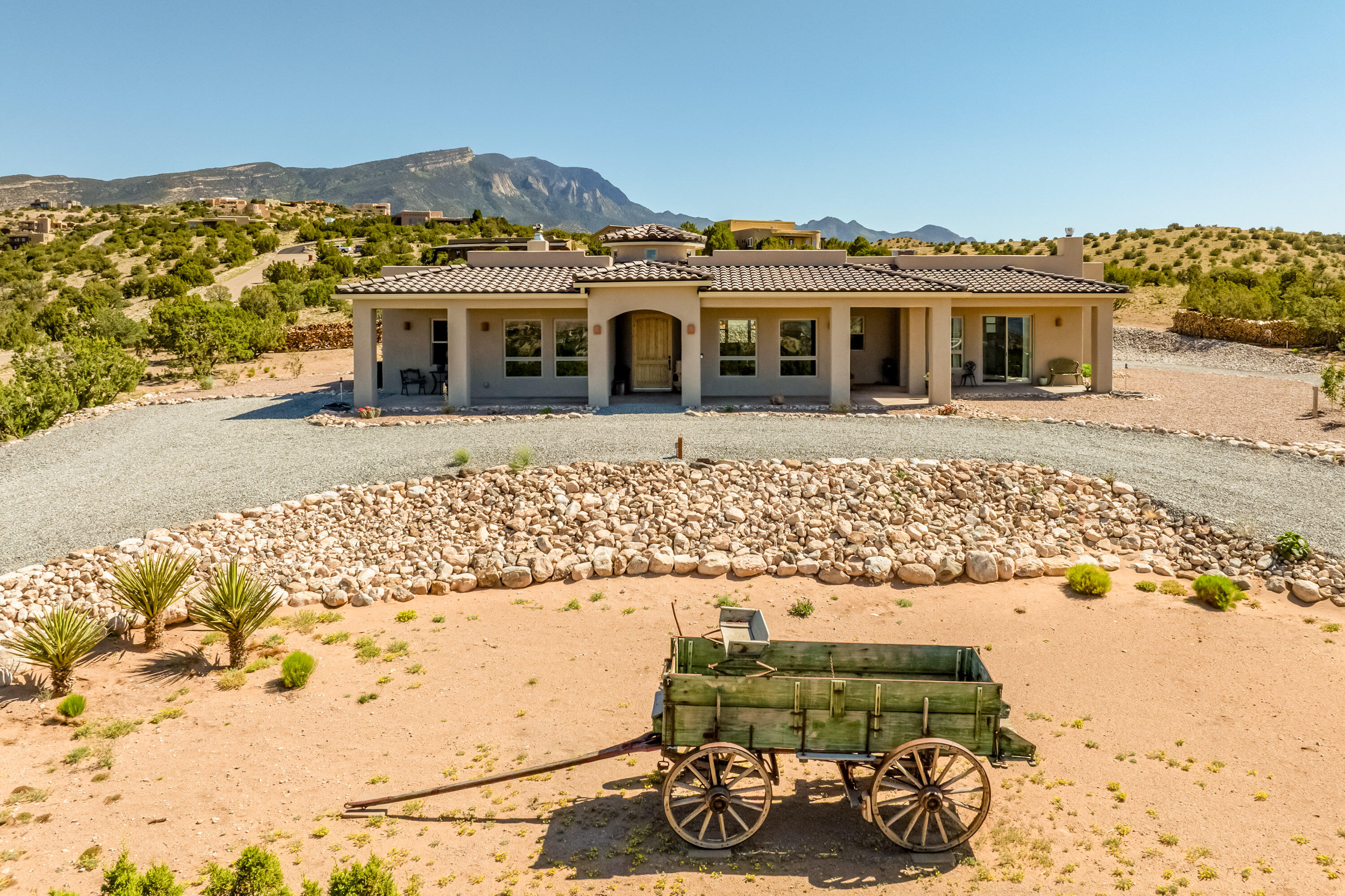 84 Camino Redondo, Placitas, New Mexico image 1