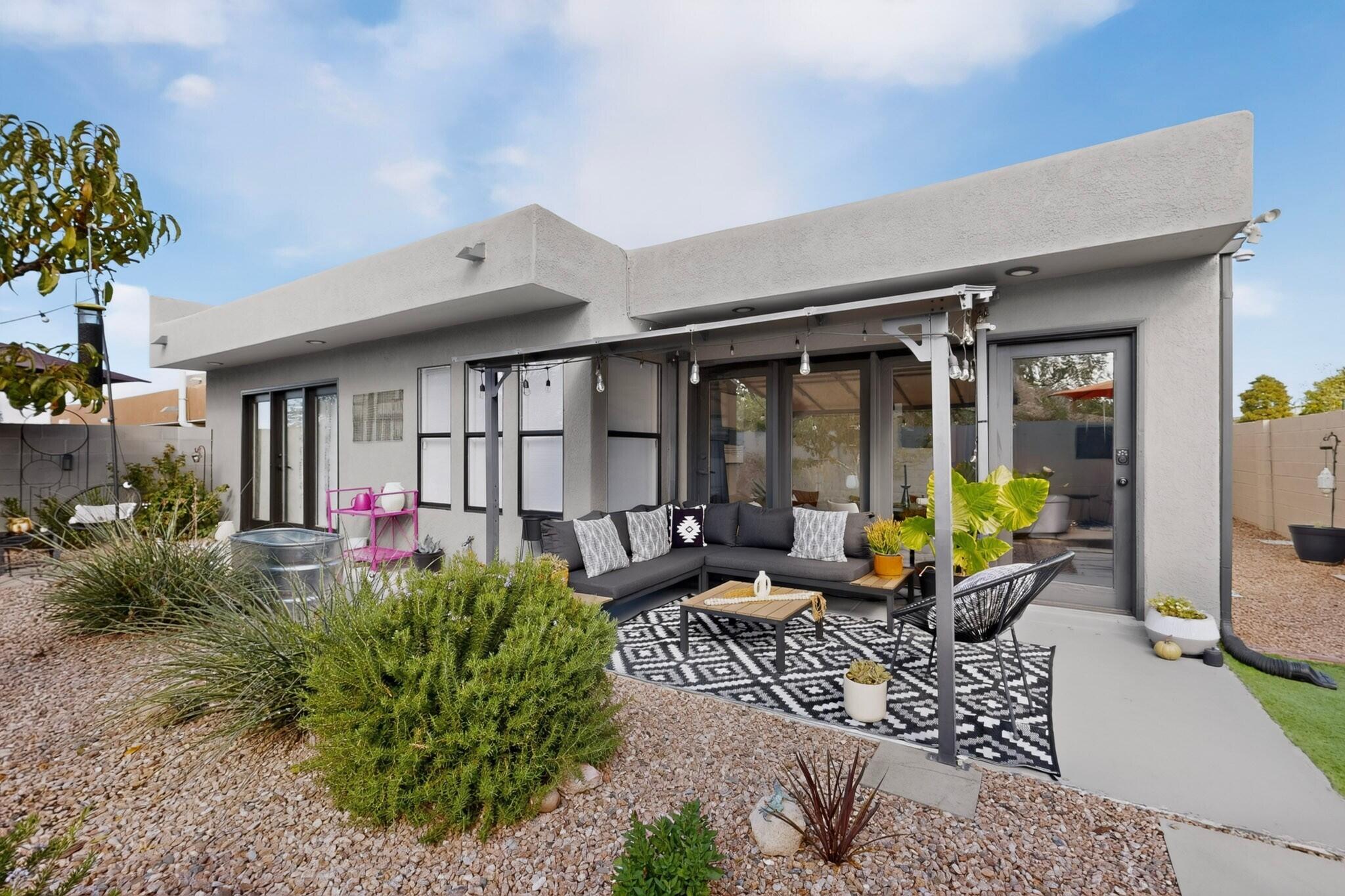 4901 Calle De Carino NE