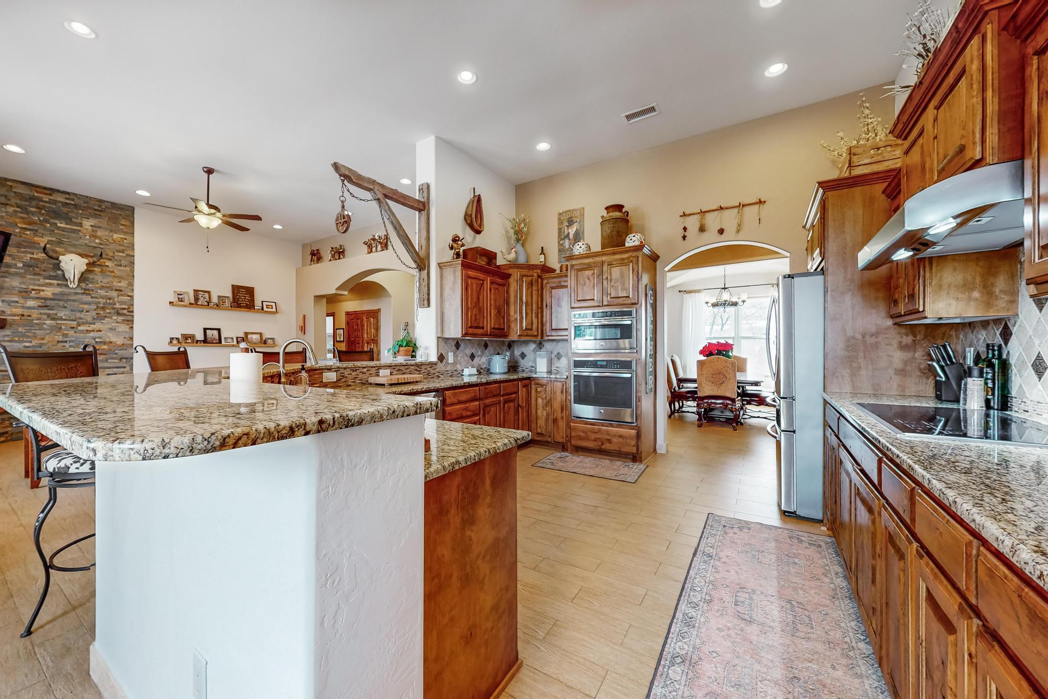 151 Mama Road, Corrales, New Mexico image 35