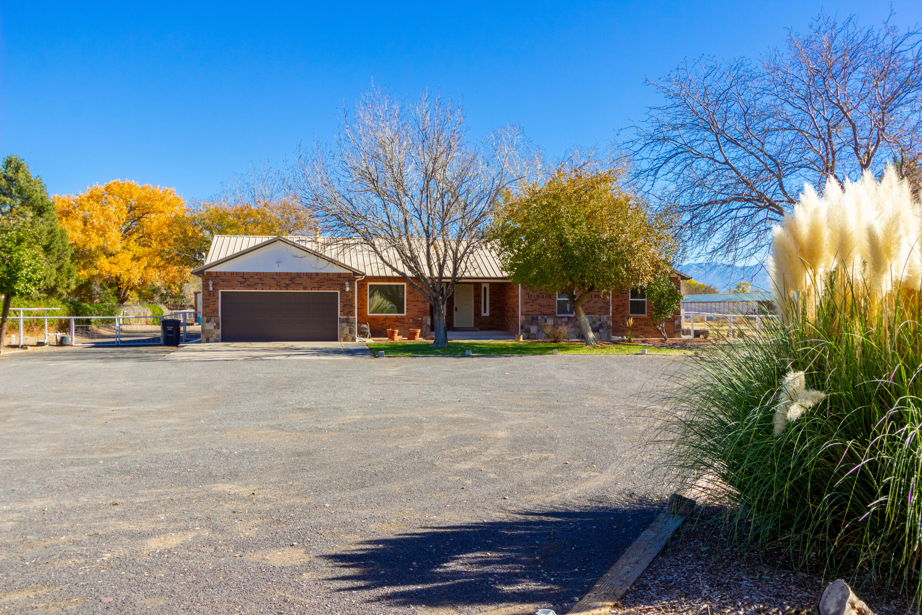 129 Orona Road, Los Lunas, New Mexico image 3