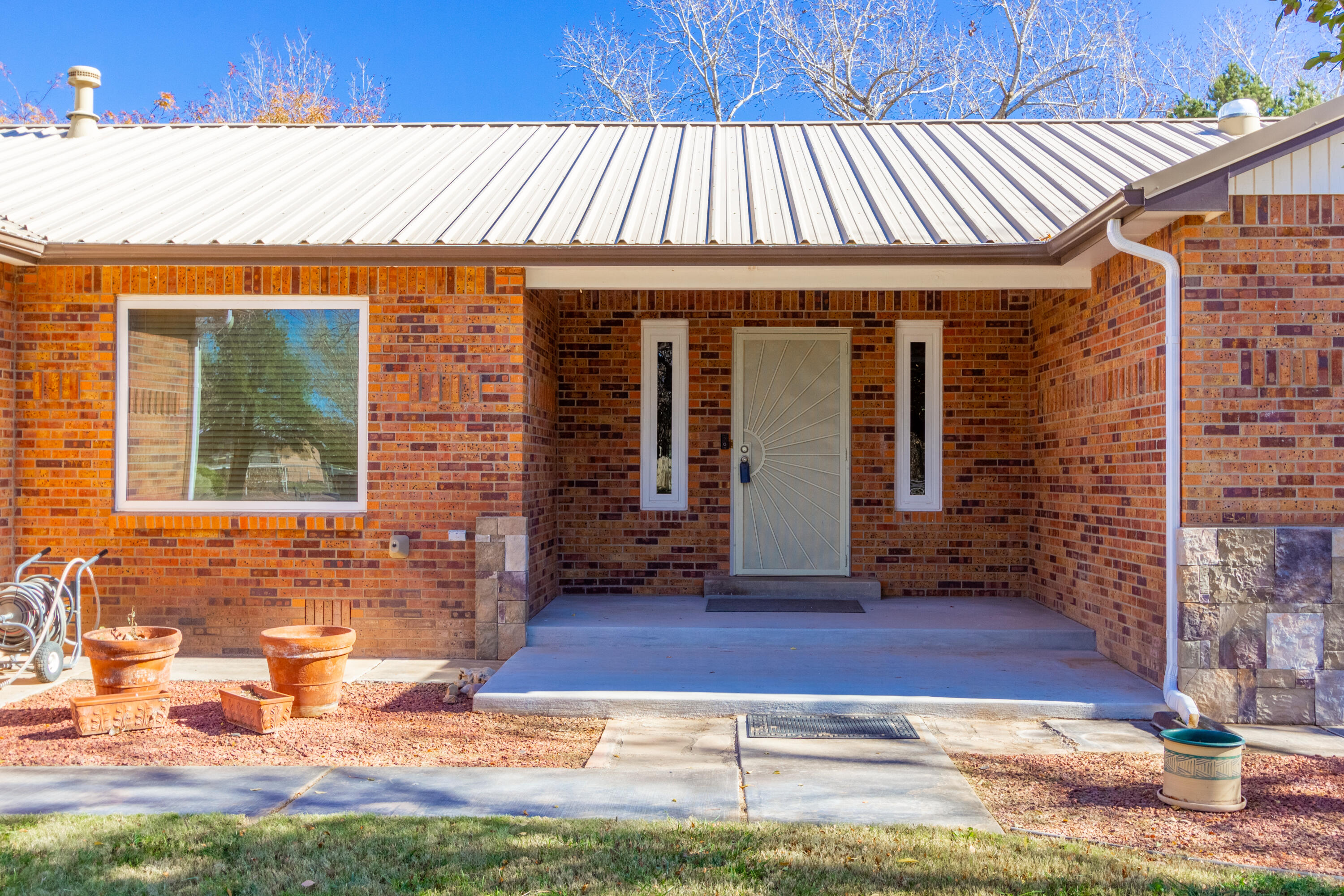 129 Orona Road, Los Lunas, New Mexico image 5