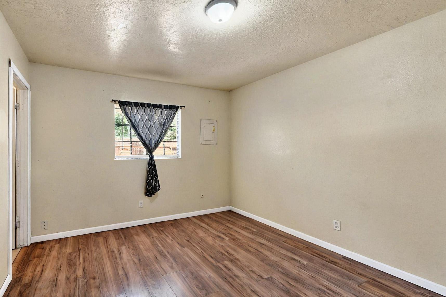 1169 Pine Court, Los Lunas, New Mexico image 8
