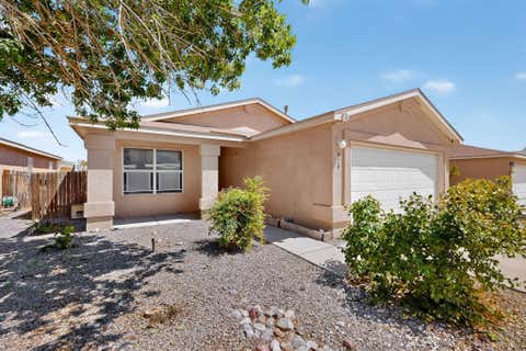 Photo of 928 Tanager Drive SW, Albuquerque, NM 87121 (MLS # 1109702)