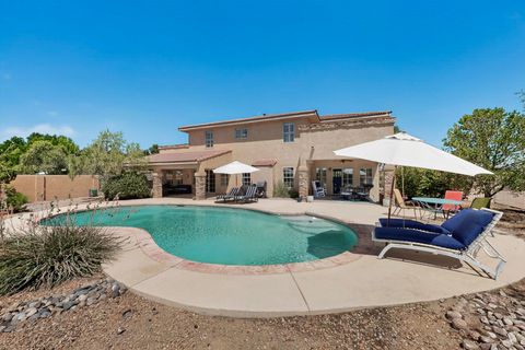 Photo of 9154 Oakland Avenue NE, Albuquerque, NM 87122 (MLS # 1100152)