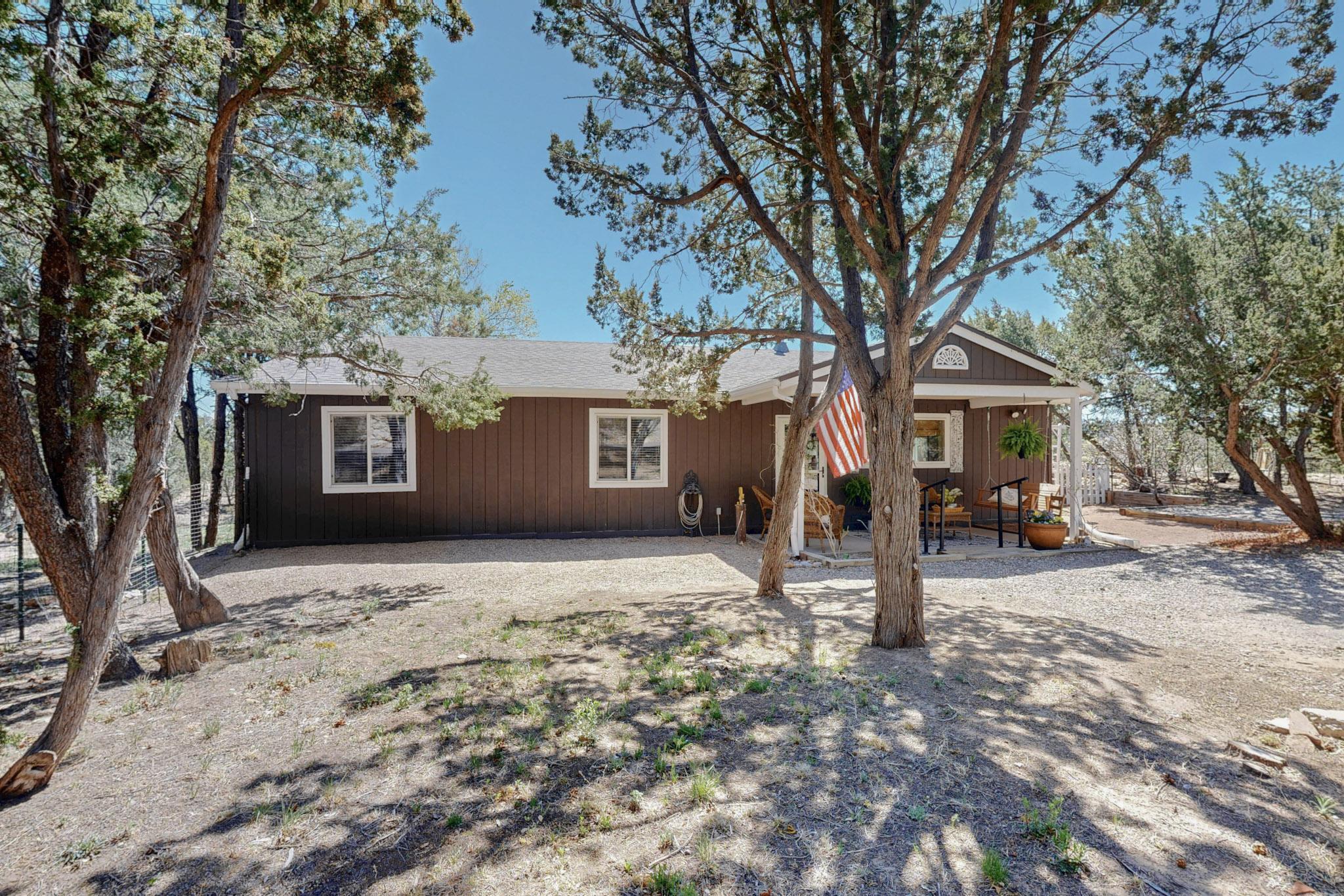 6 Aspen Loop, Cedar Crest, New Mexico image 1