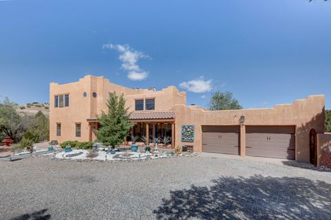 Photo of 29 Sandia Lane, Placitas, NM 87043 (MLS # 1102772)