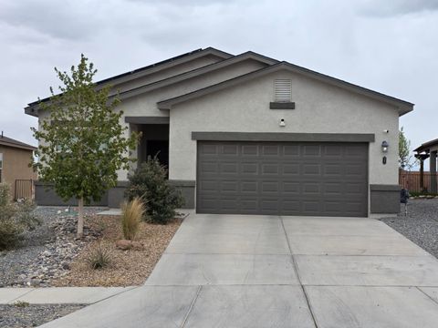 Photo of 37 Avenida Parque Court, Los Lunas, NM 87031 (MLS # 1101667)