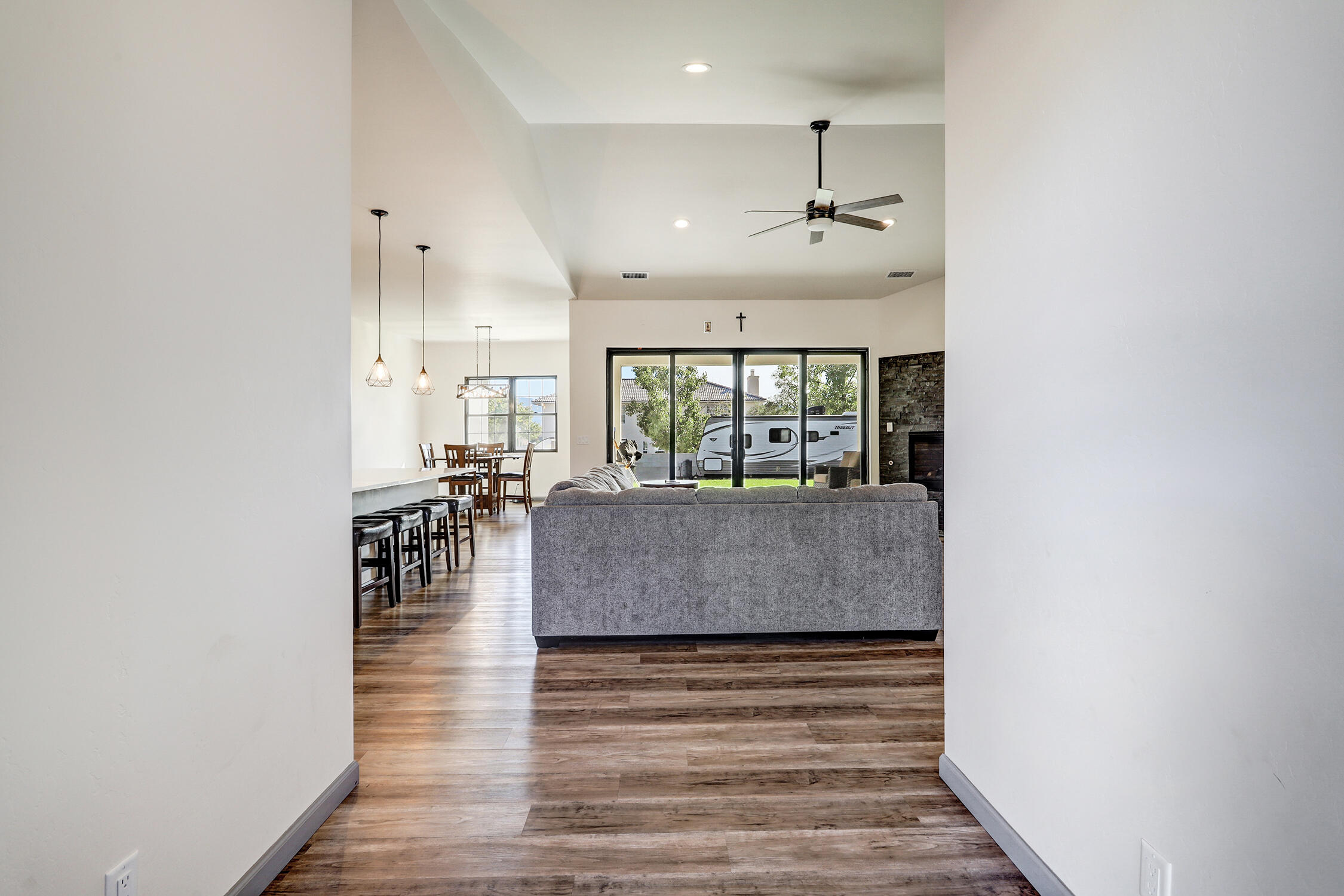 6616 Meadow Lake Place NW