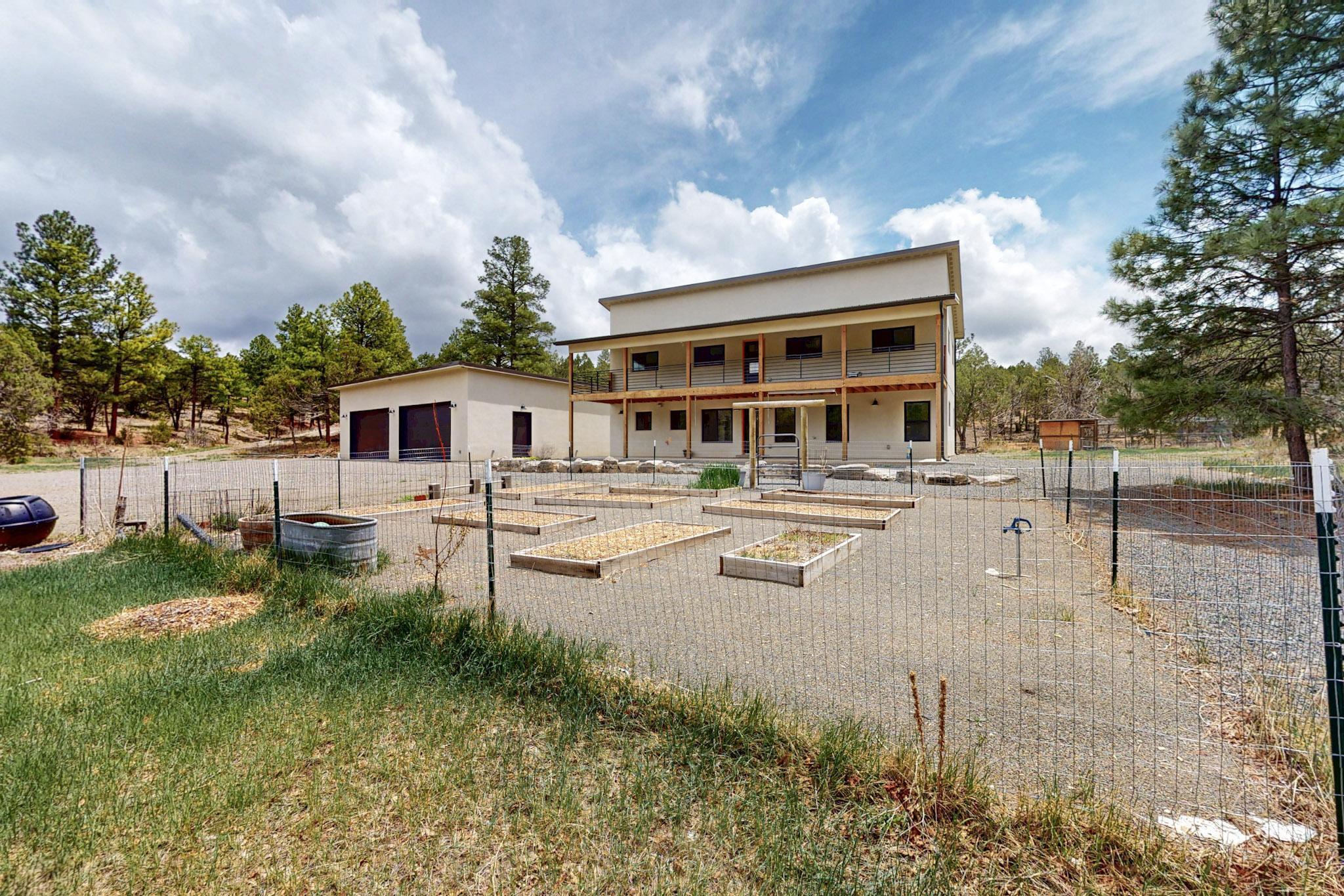 450 Juan Tomas Road, Tijeras, New Mexico image 2