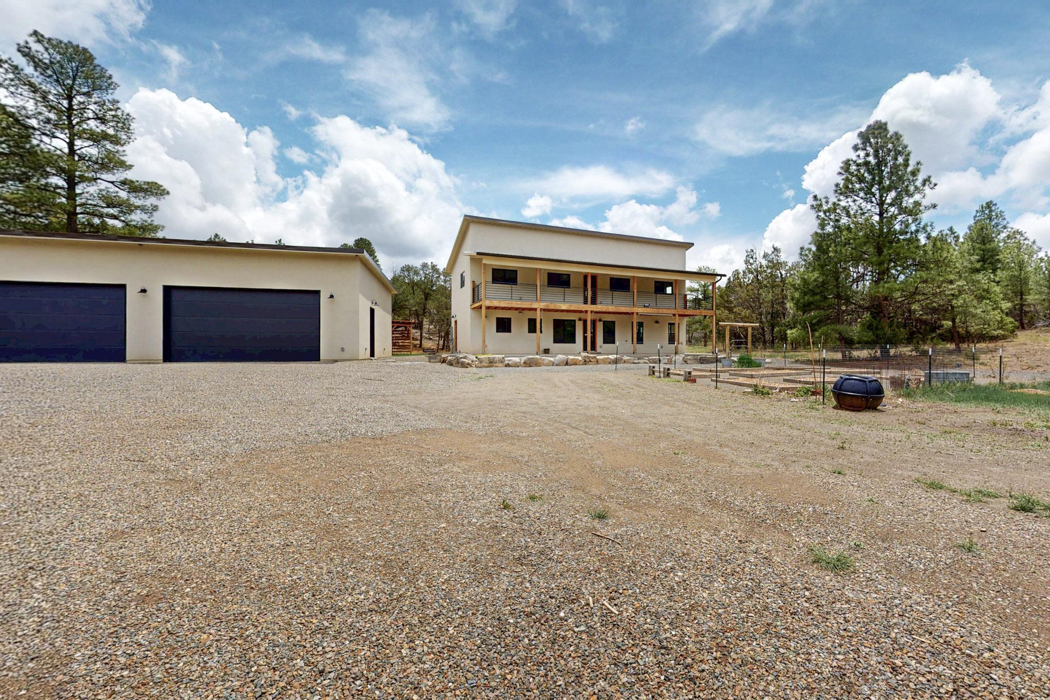 450 Juan Tomas Road, Tijeras, New Mexico image 1