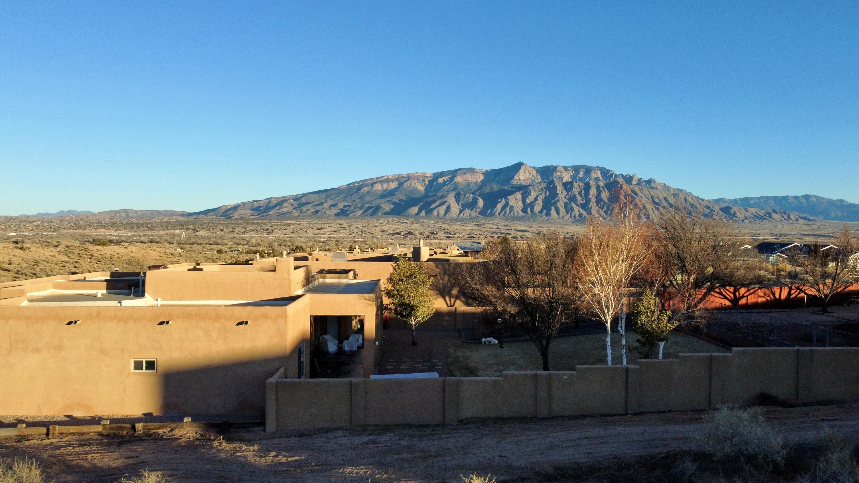 6912 Vatapa Road, Rio Rancho, New Mexico image 2