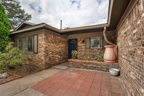 Photo of 4119 Inca Street NE, Albuquerque, NM 87111 (MLS # 1093150)