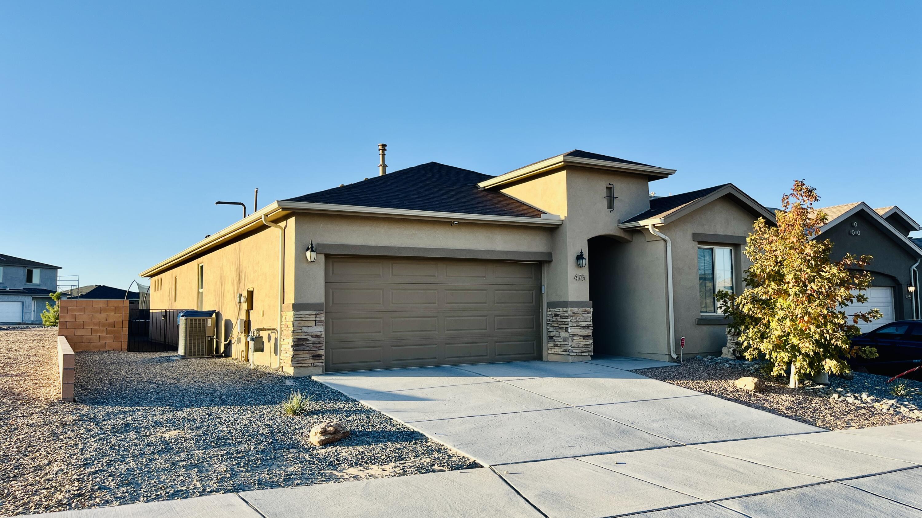 475 Adeline Avenue, Los Lunas, New Mexico image 3