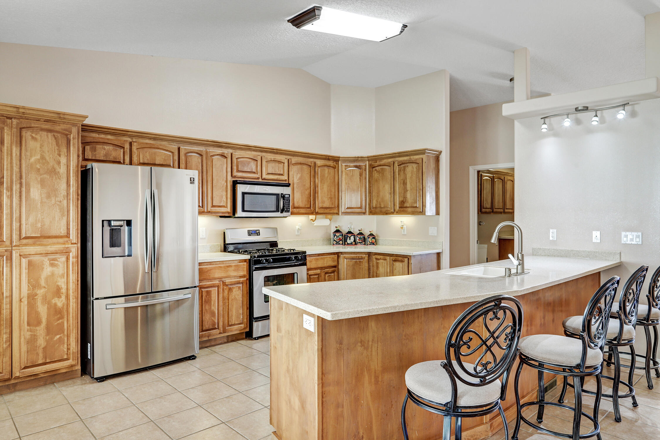 Los Lunas, New Mexico 87031, United States, 3 Bedrooms Bedrooms, ,2 BathroomsBathrooms,Residential,Active,229312