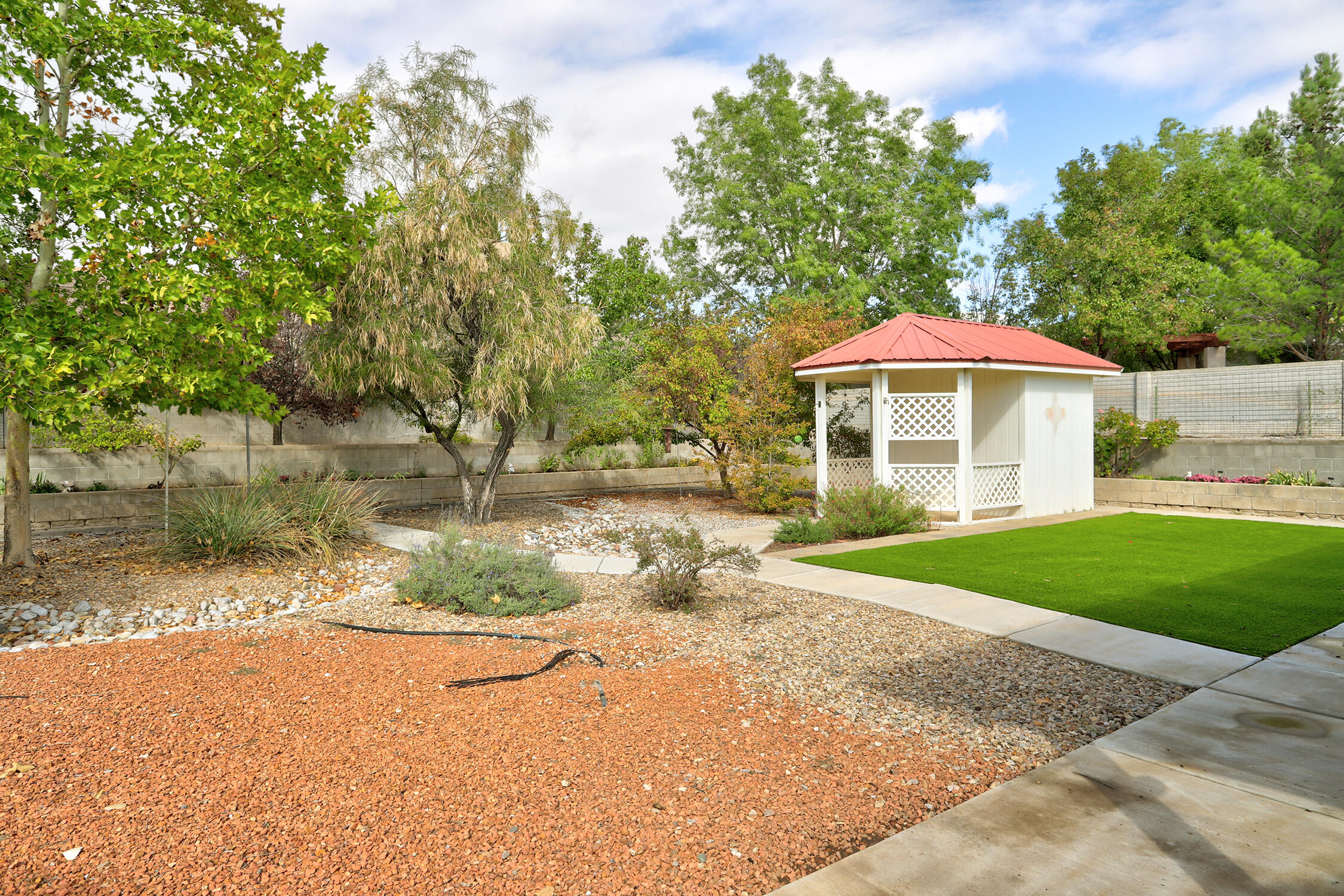 Los Lunas, New Mexico 87031, United States, 3 Bedrooms Bedrooms, ,2 BathroomsBathrooms,Residential,Active,229312