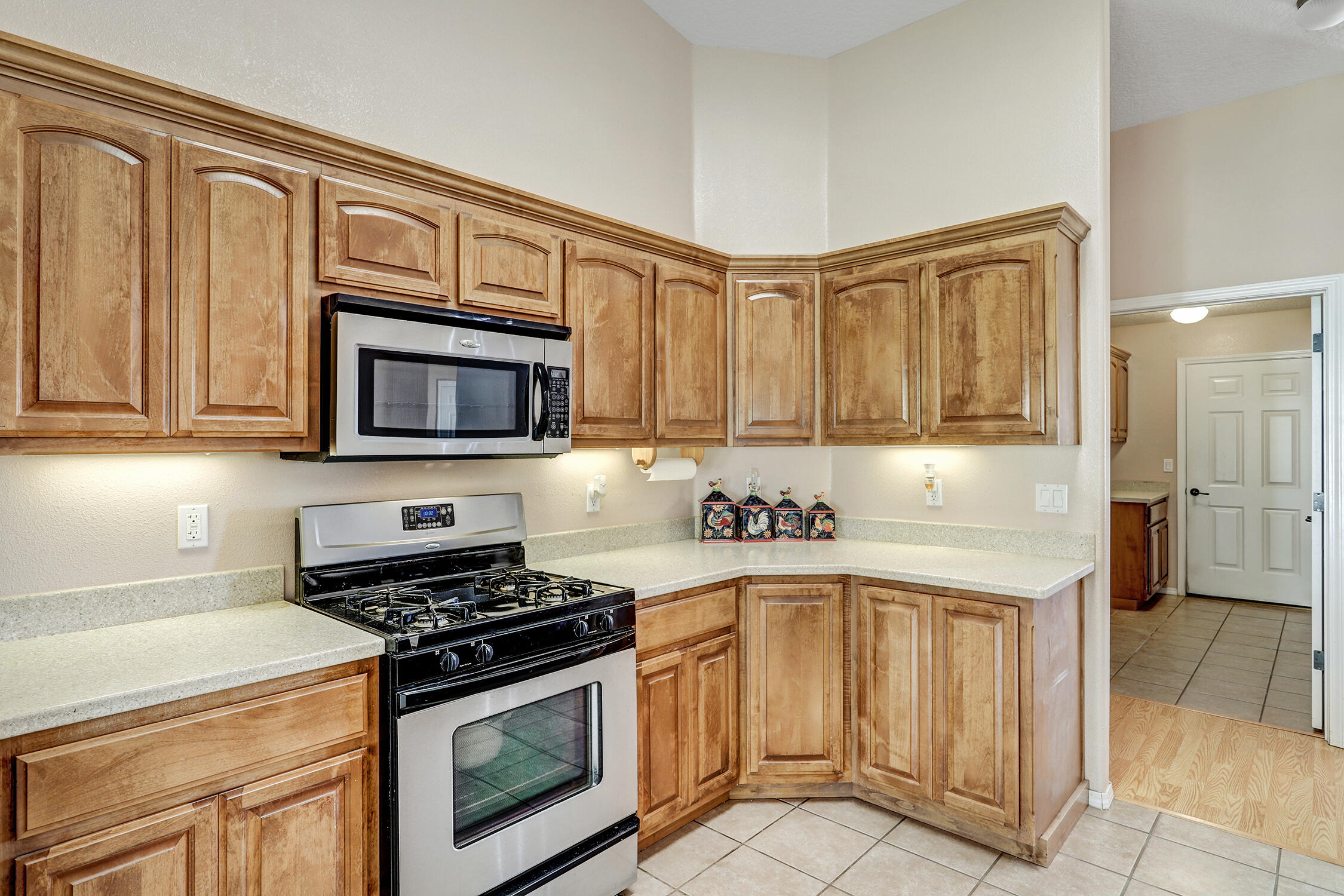 Los Lunas, New Mexico 87031, United States, 3 Bedrooms Bedrooms, ,2 BathroomsBathrooms,Residential,Active,229312