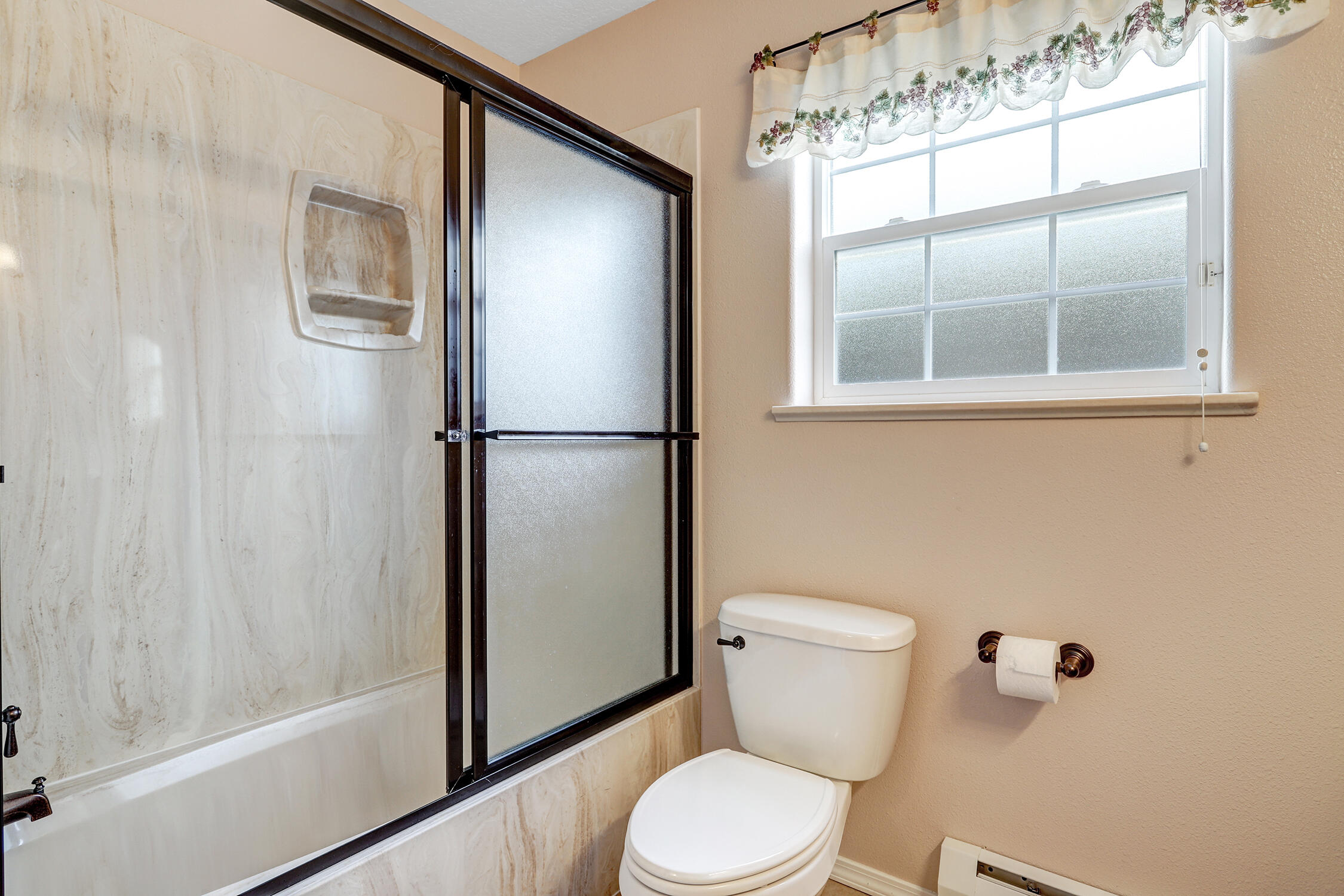 Los Lunas, New Mexico 87031, United States, 3 Bedrooms Bedrooms, ,2 BathroomsBathrooms,Residential,Active,229312