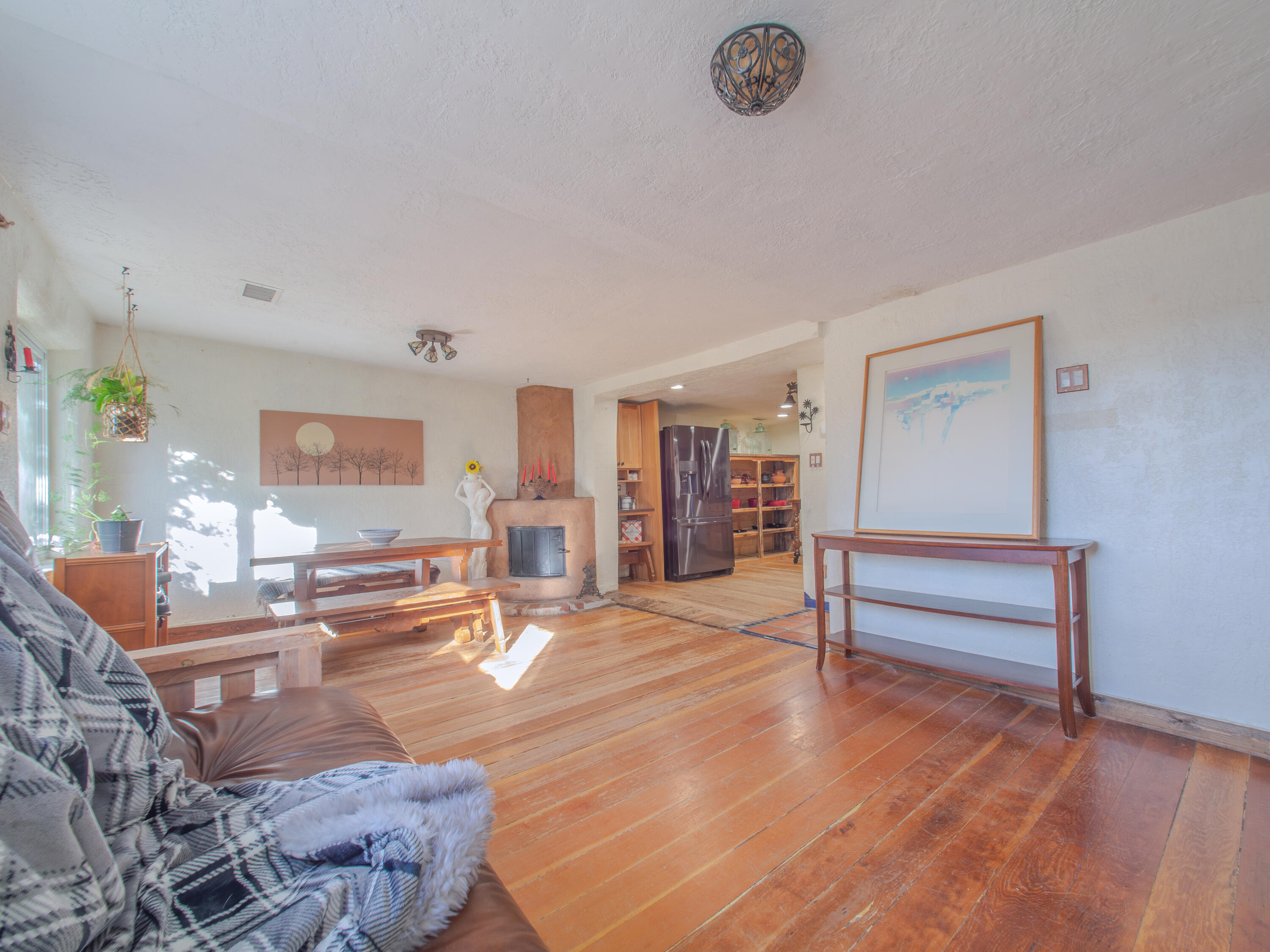 1002 WALTER Street NE