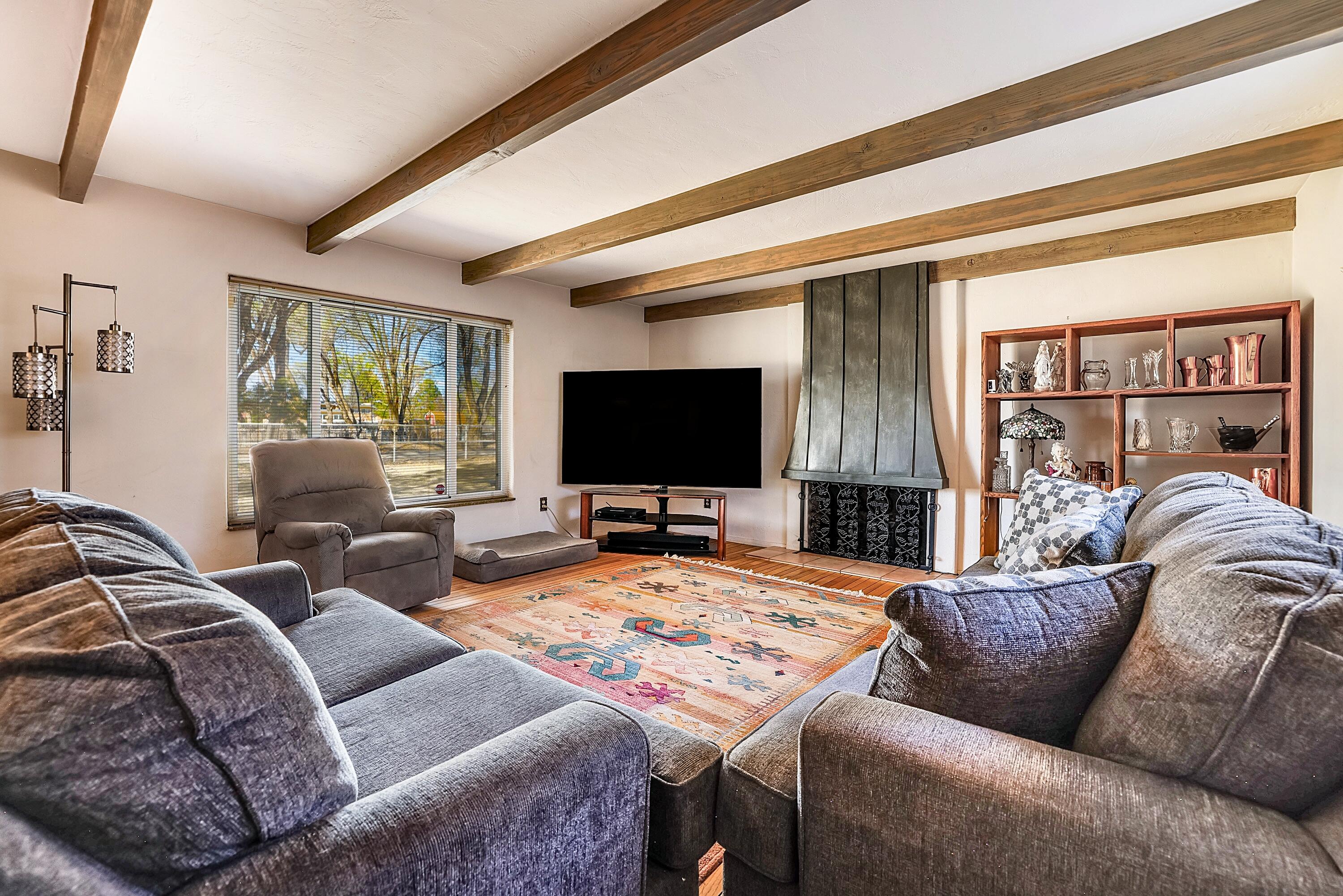 900 Westgate Lane, Los Ranchos, New Mexico image 6