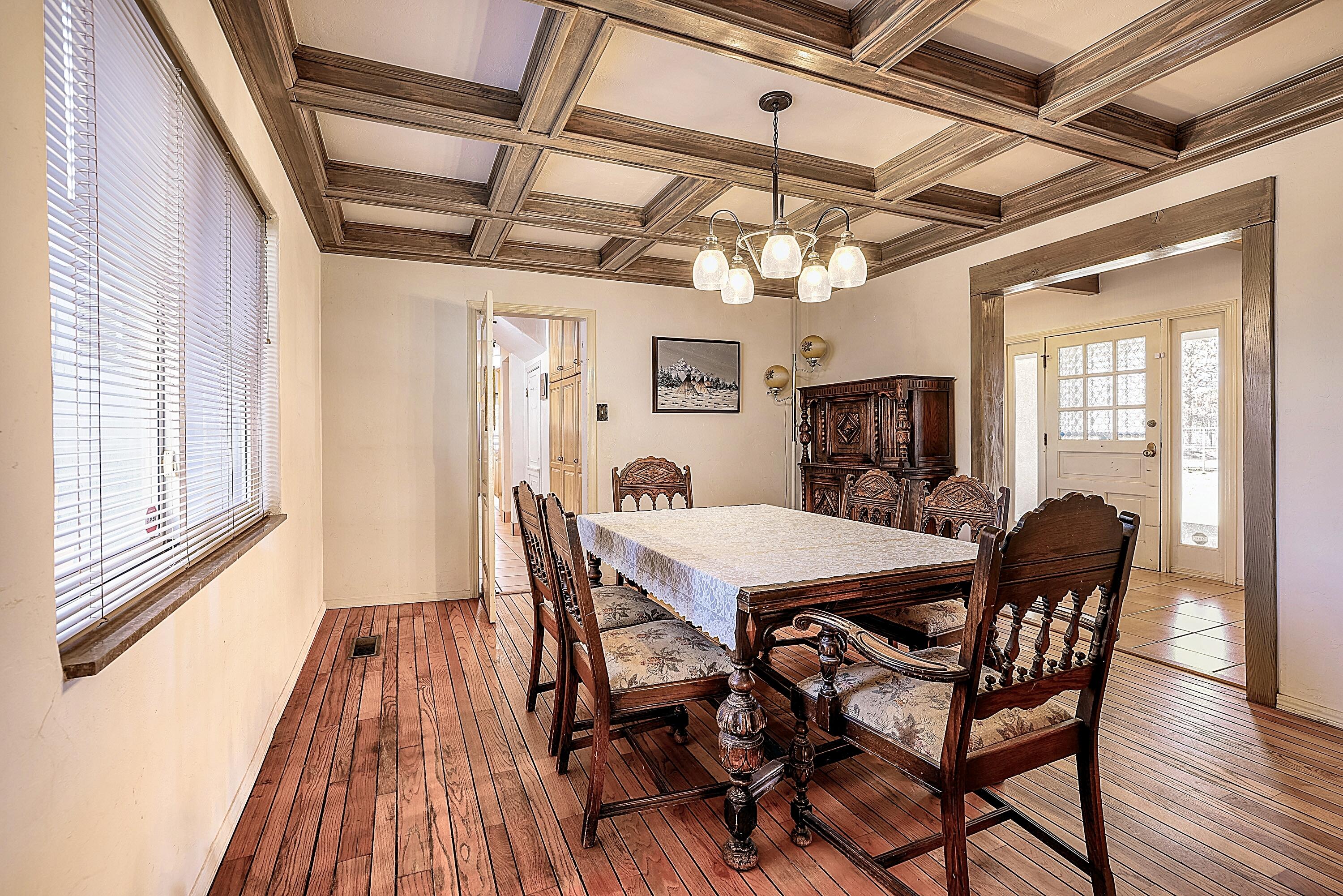 900 Westgate Lane, Los Ranchos, New Mexico image 8