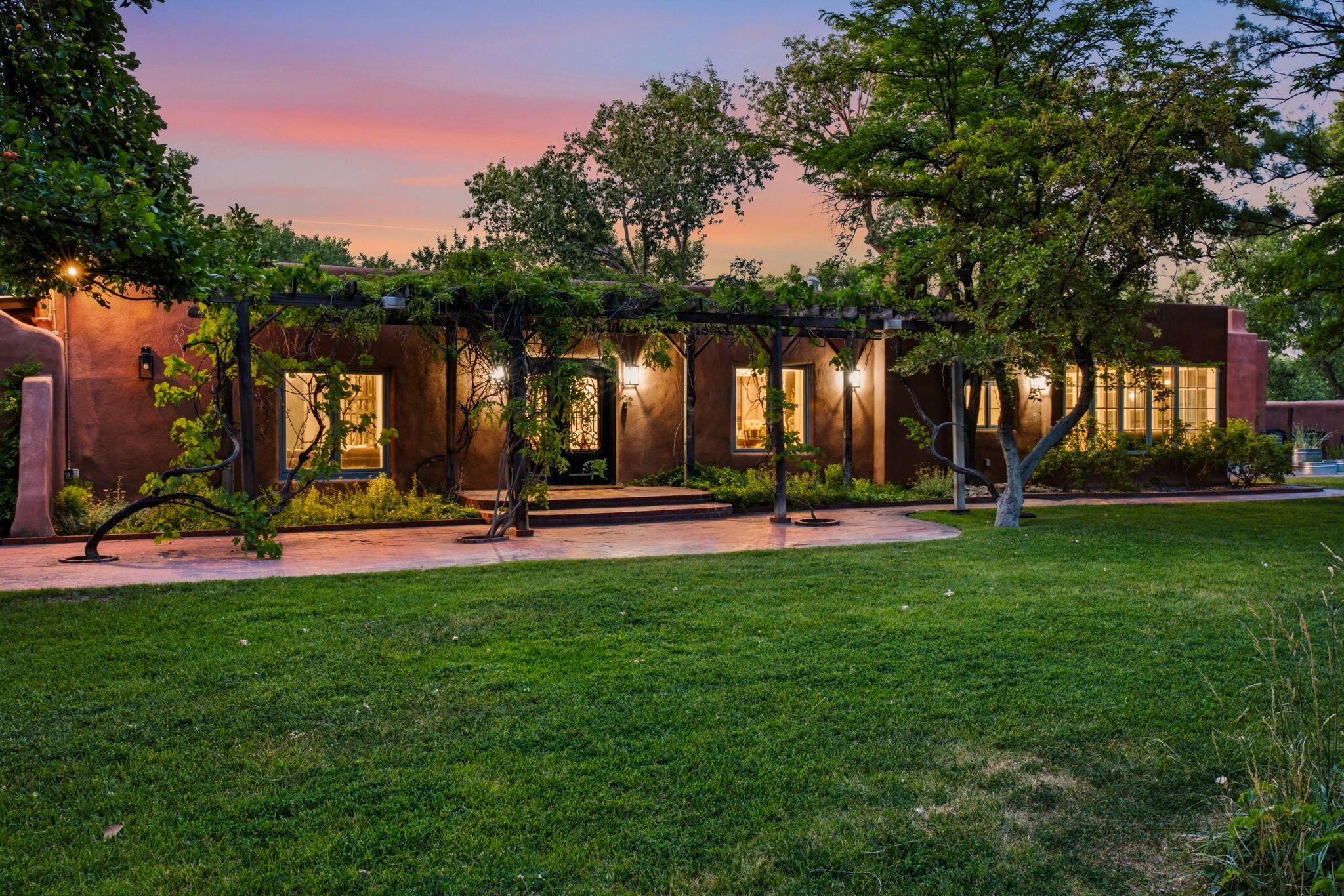 1144 Andrews Lane