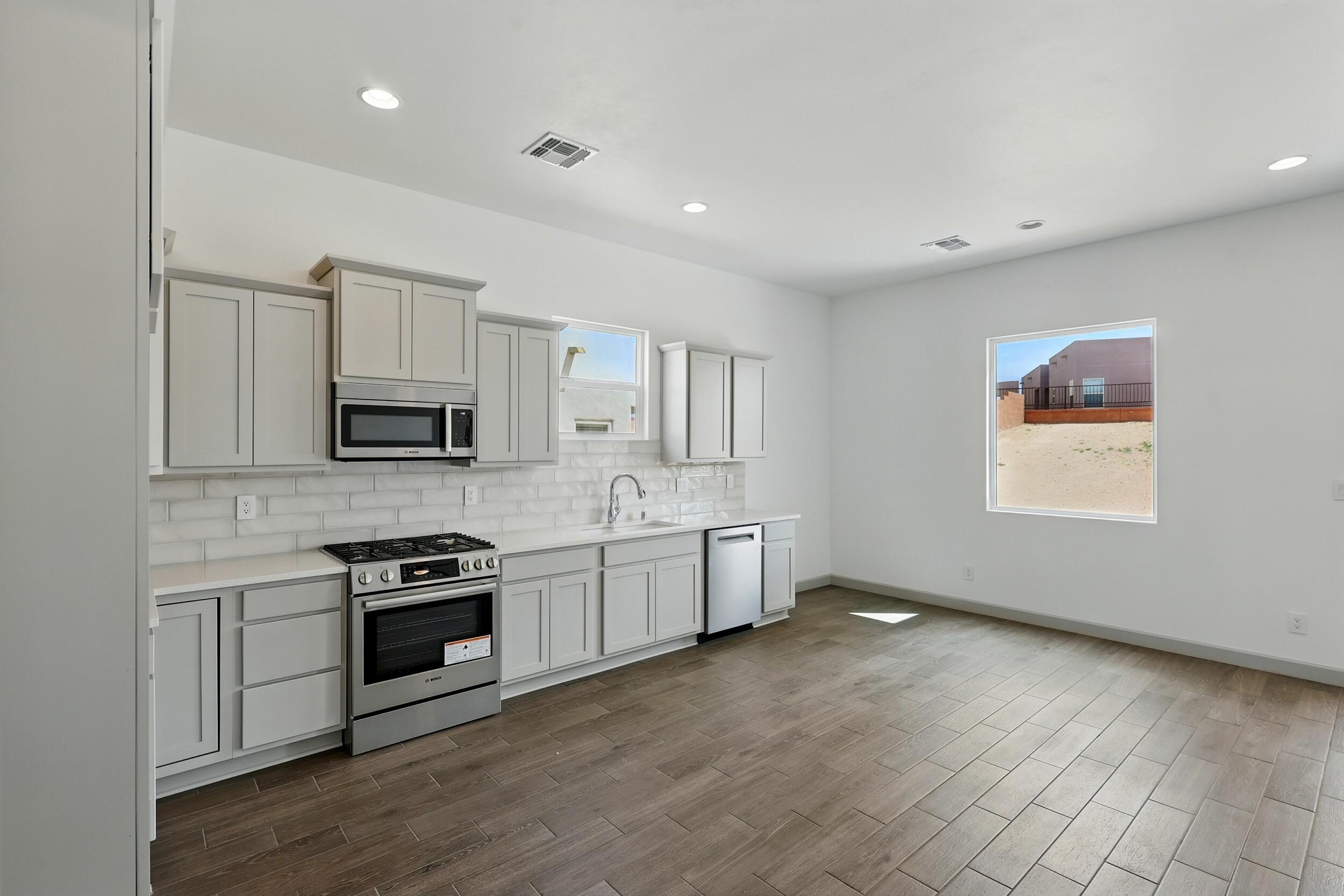 1670 Tesoro Loop, Los Lunas, New Mexico image 5