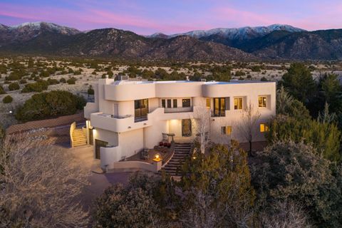 Photo of 1446 Honeysuckle Drive NE, Albuquerque, NM 87122 (MLS # 1098469)