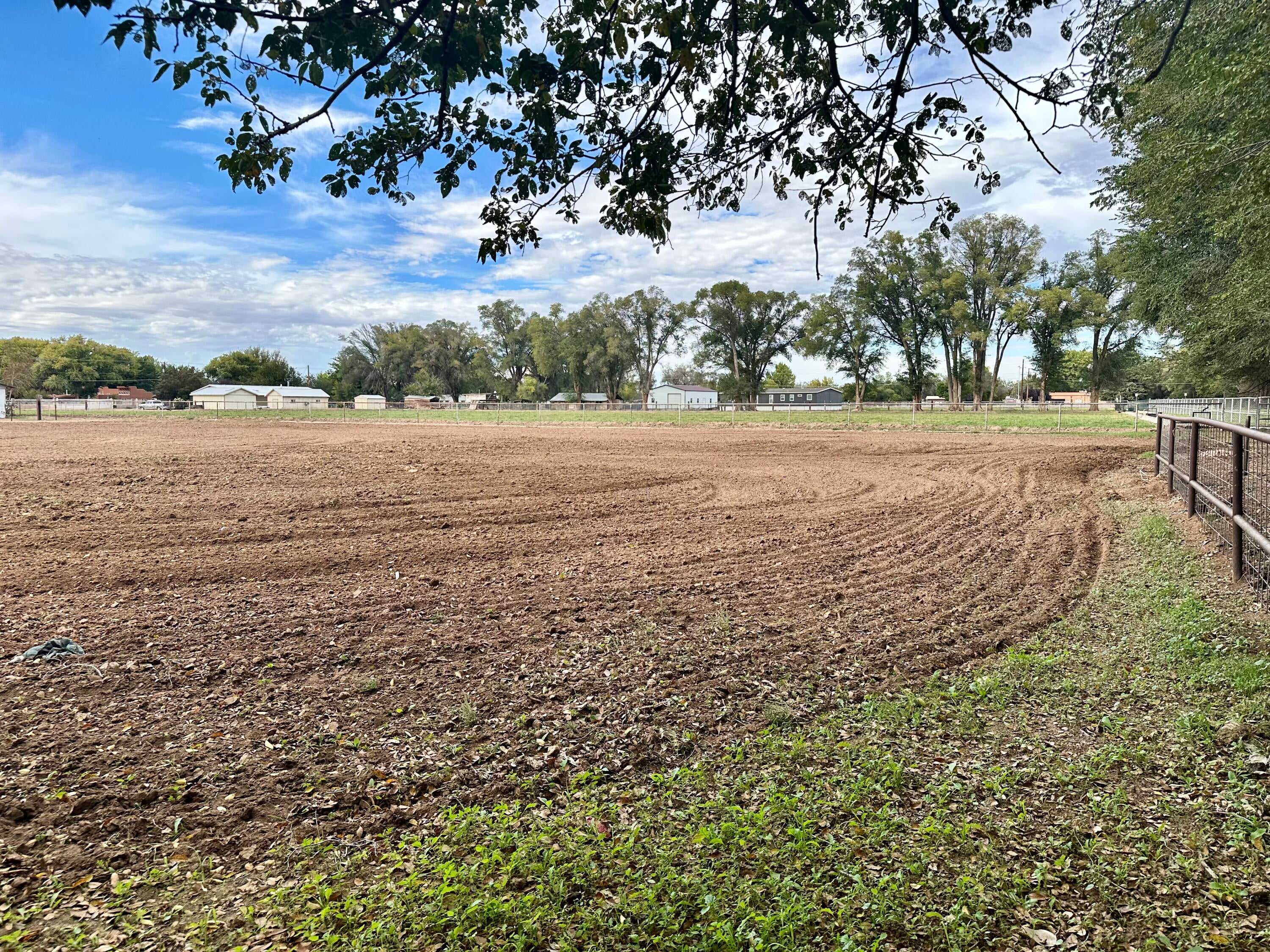 930 W Bosque Loop