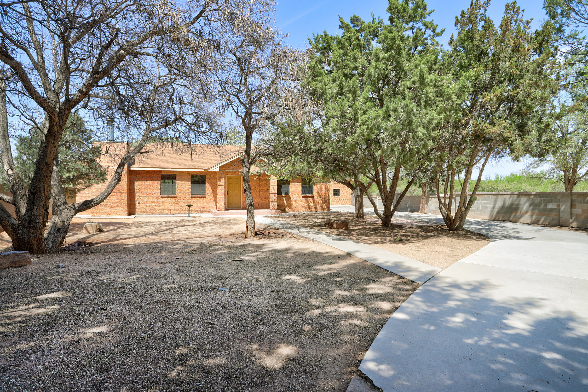 3037 Corrales Road, Corrales, New Mexico image 1