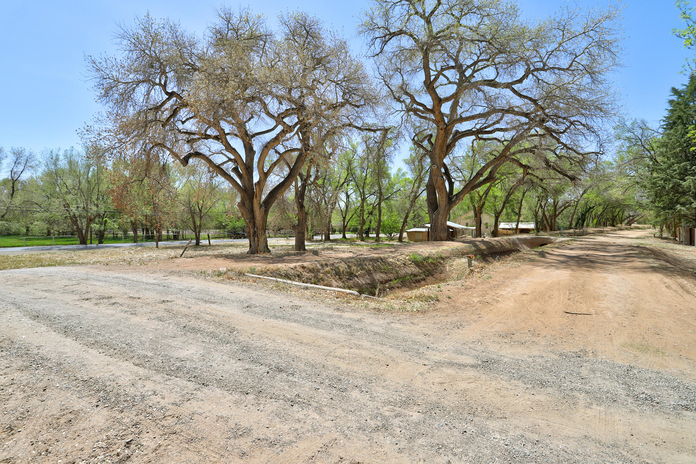 3037 Corrales Road, Corrales, New Mexico image 33