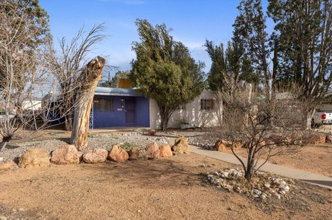 836 Truman Street NE Albuquerque NM 87110