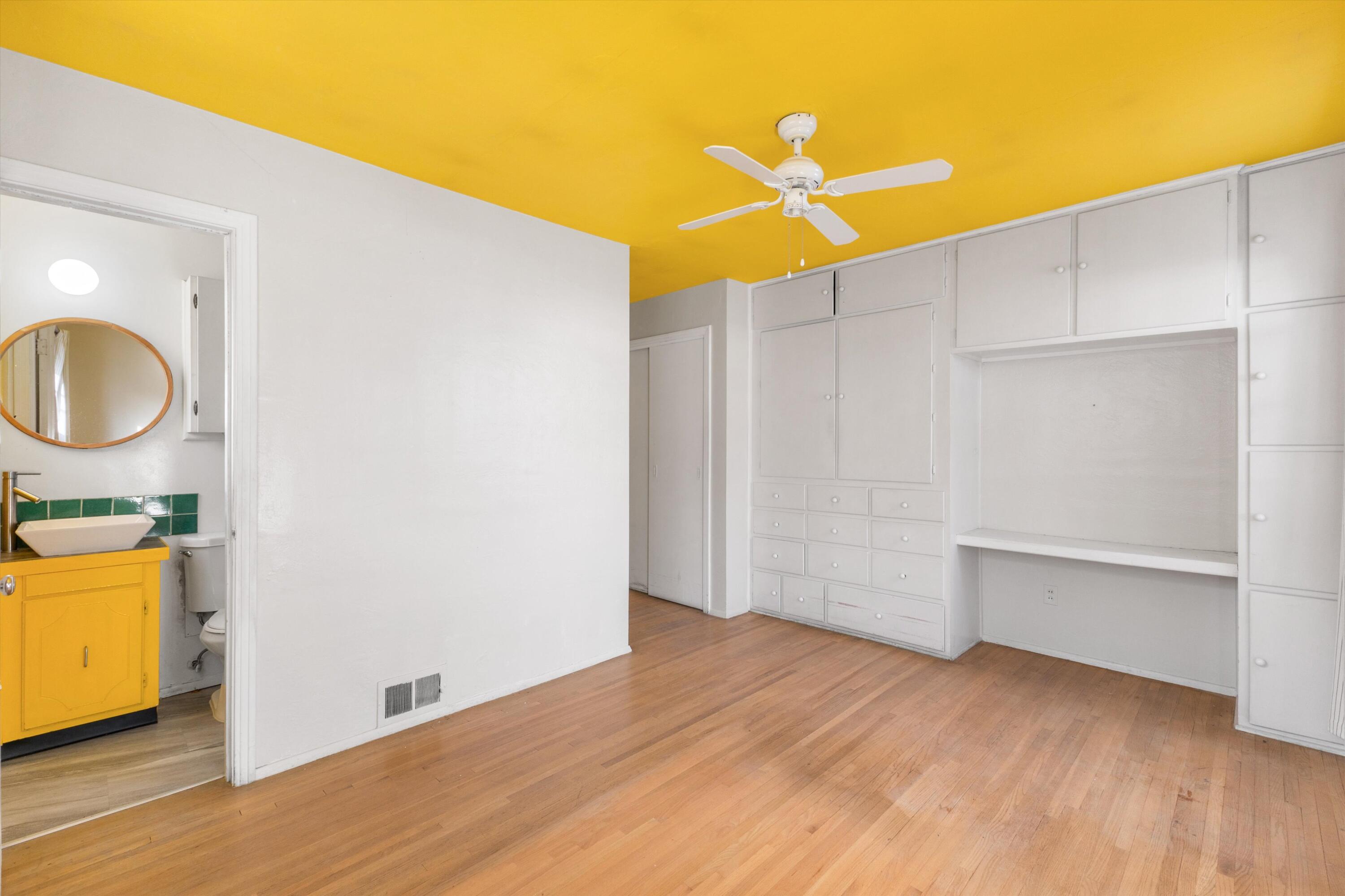 836 Truman Street NE