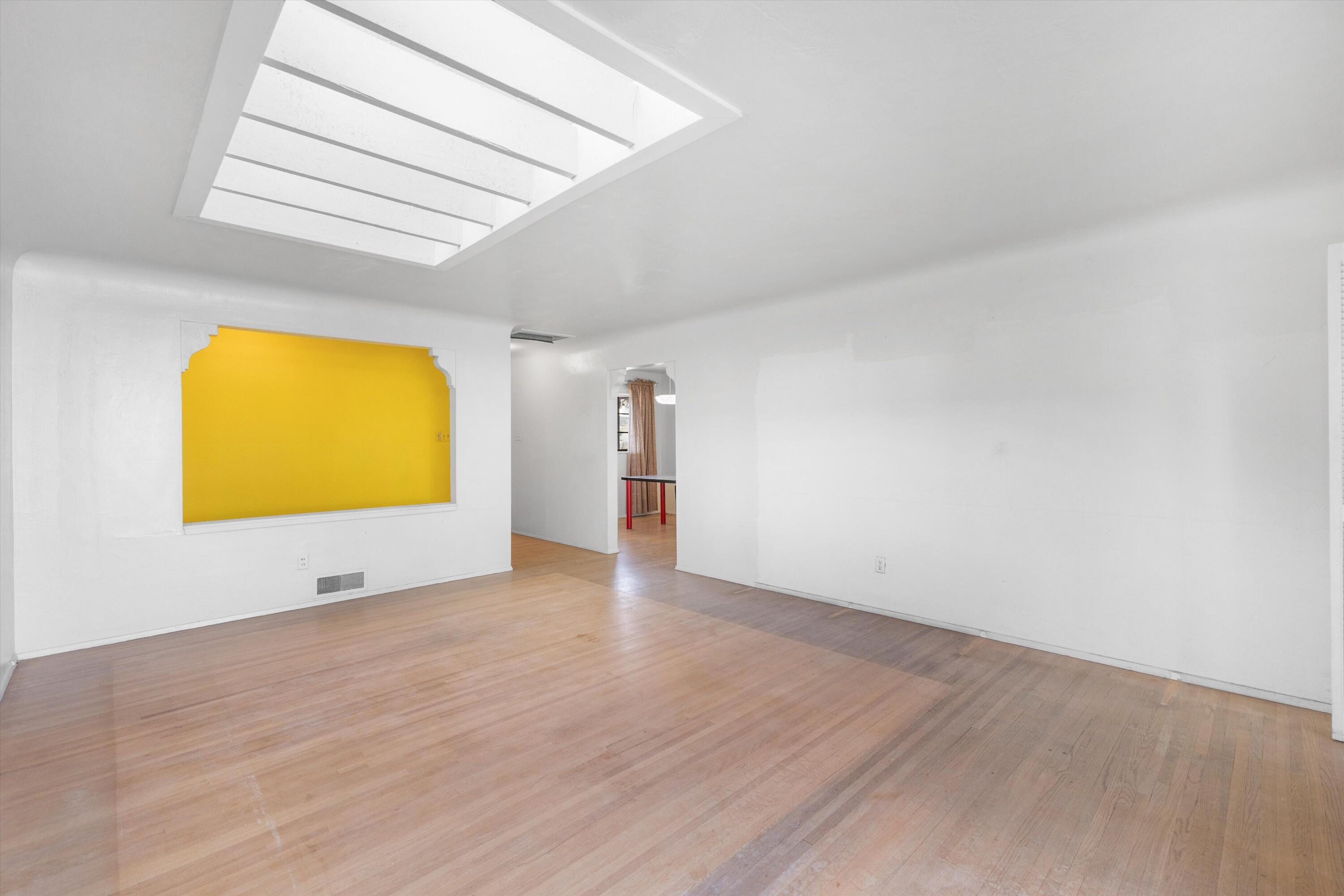 836 Truman Street NE