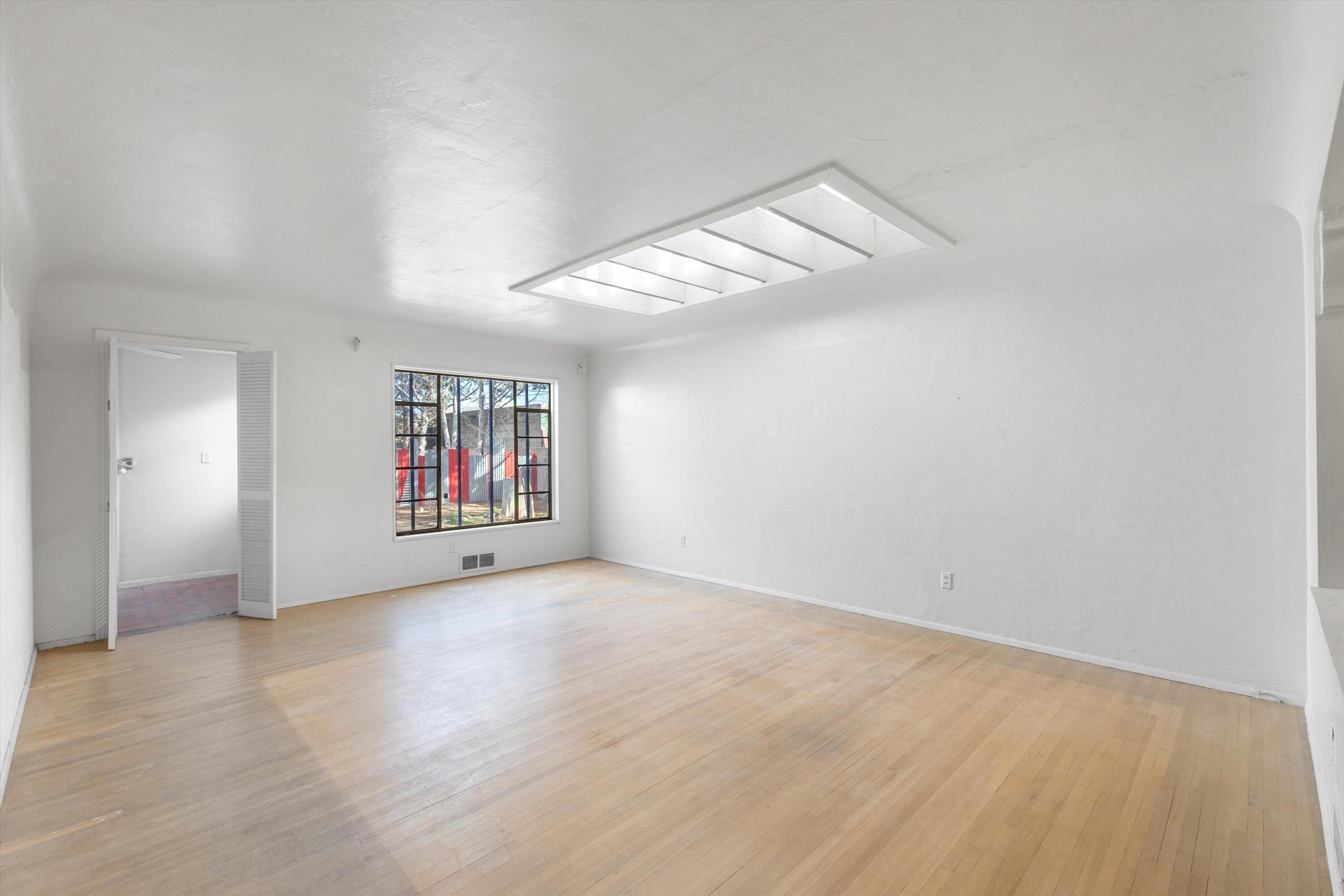 836 Truman Street NE