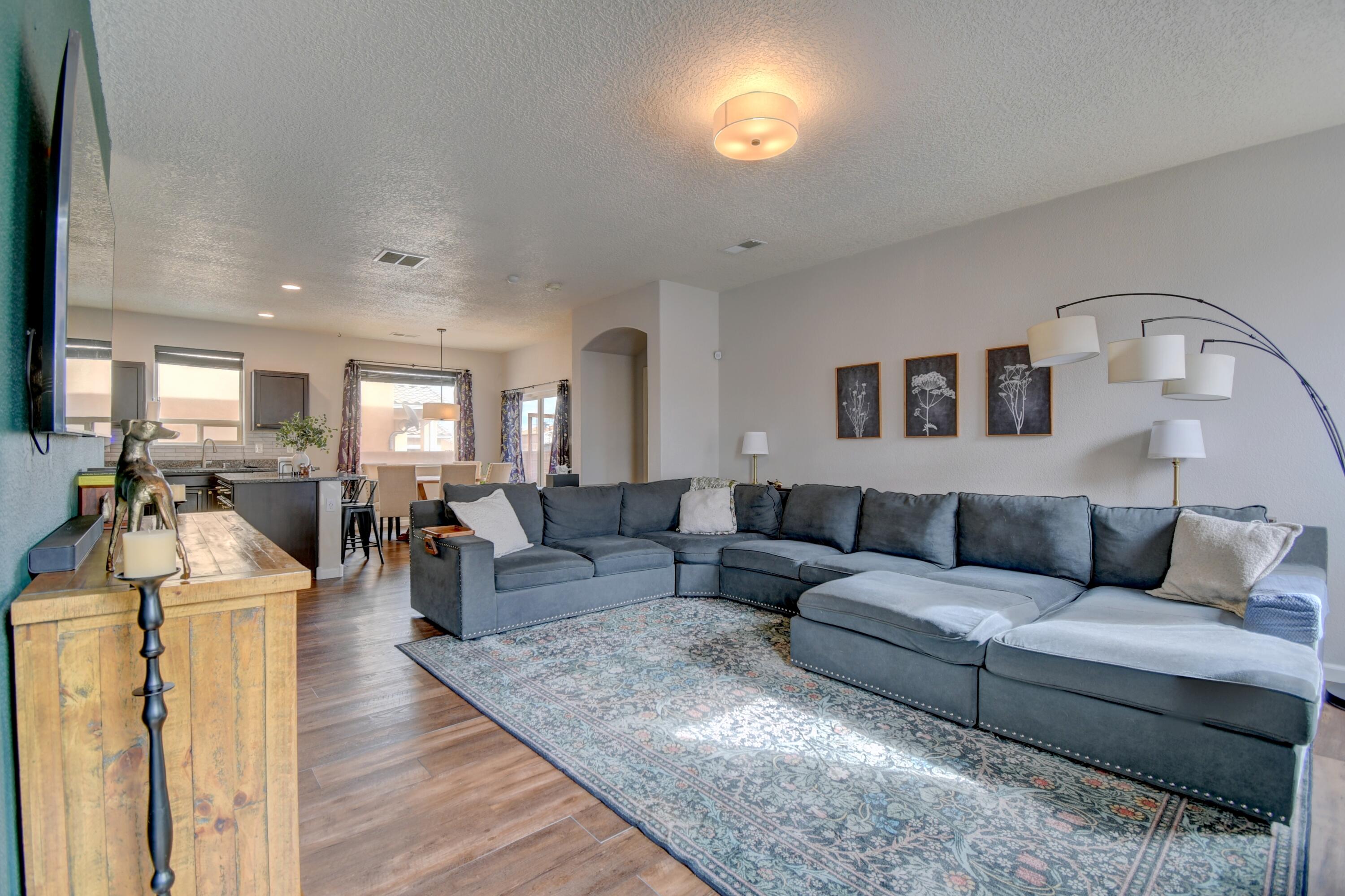 9416 Stormcloud Avenue NW