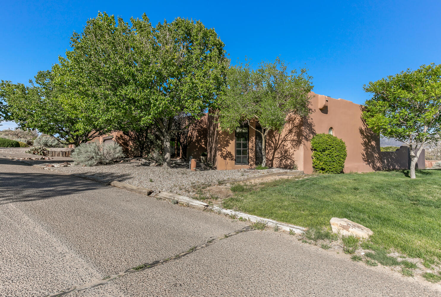 4 Santa Ana Trail, Corrales, New Mexico image 37