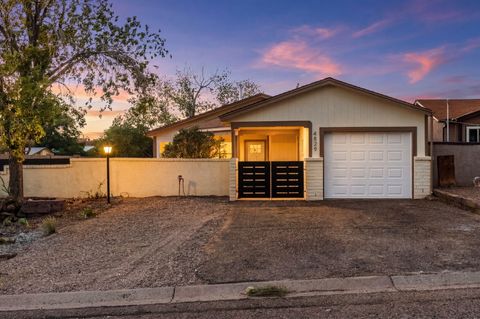 Photo of 4829 Platinum Loop NE, Albuquerque, NM 87124 (MLS # 1107463)