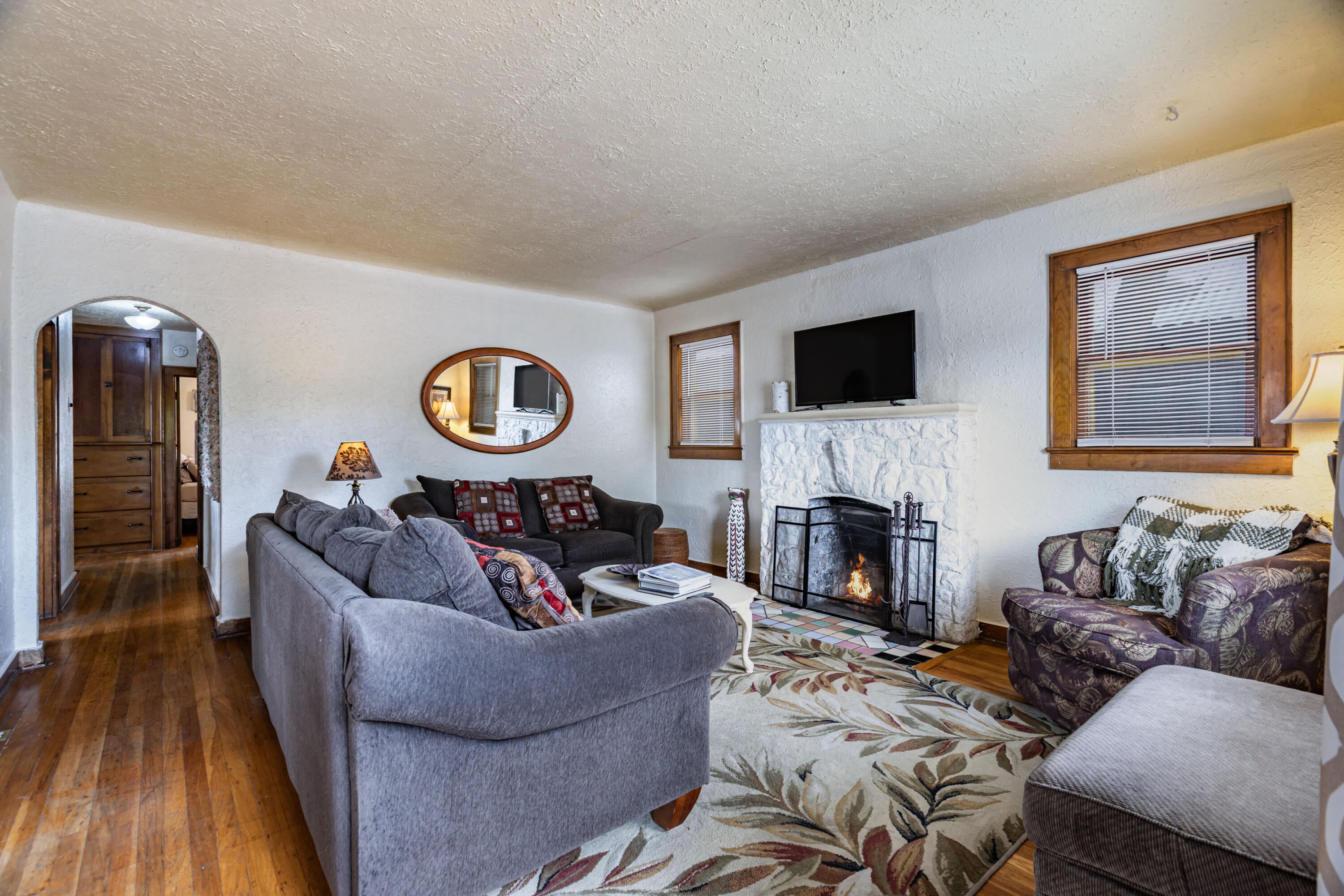 3518 Campus Boulevard NE