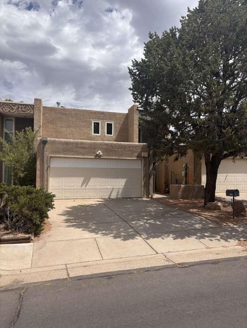 Photo of 6813 Los Trechos Court NE, Albuquerque, NM 87109 (MLS # 1105097)