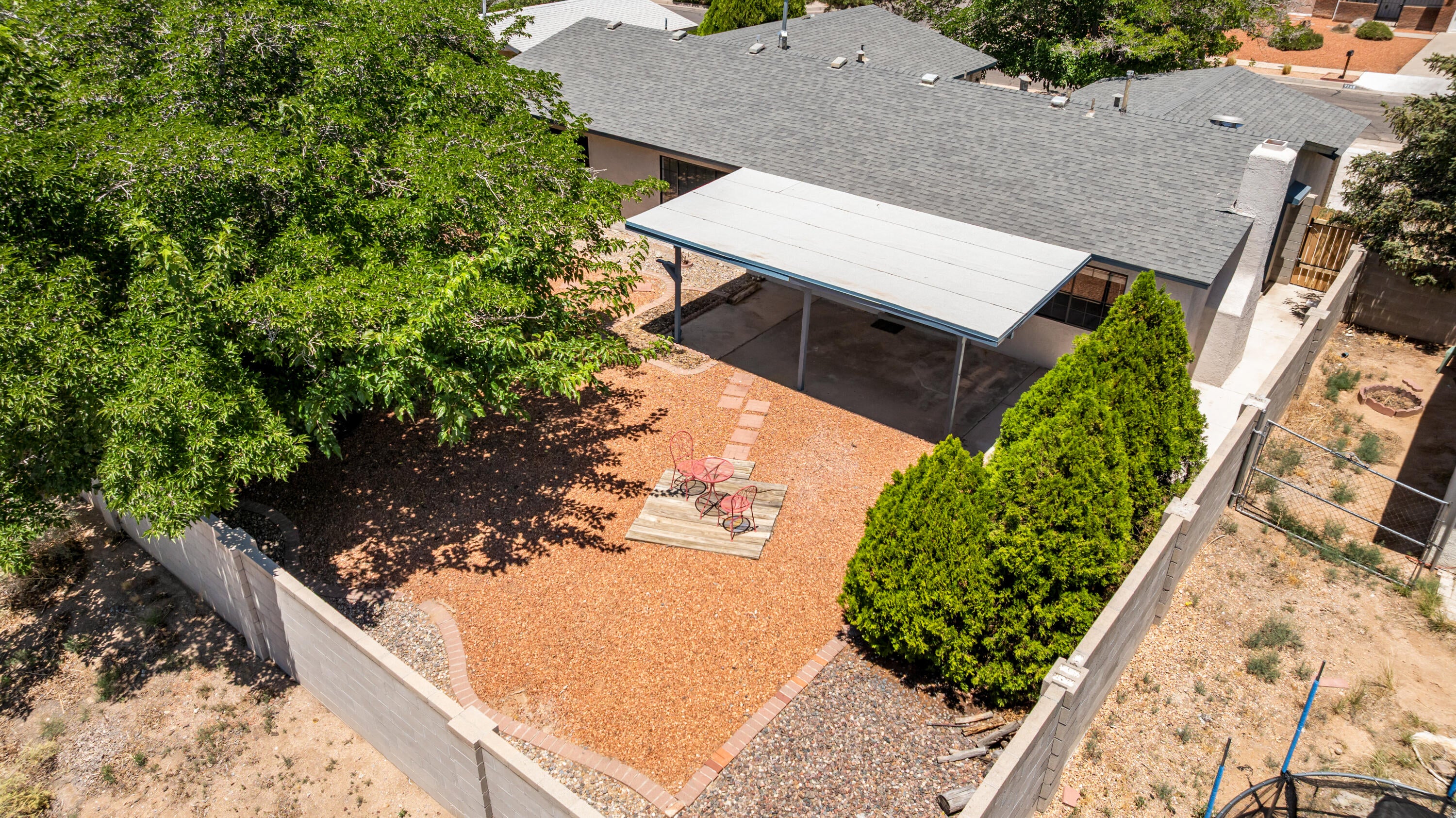 7108 Coulson Drive NE