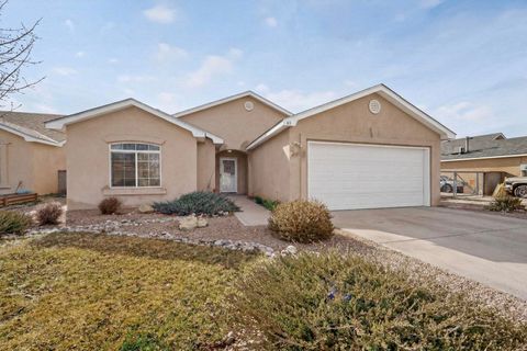 Photo of 65 Rosa Avenue SW, Los Lunas, NM 87031 (MLS # 1099349)