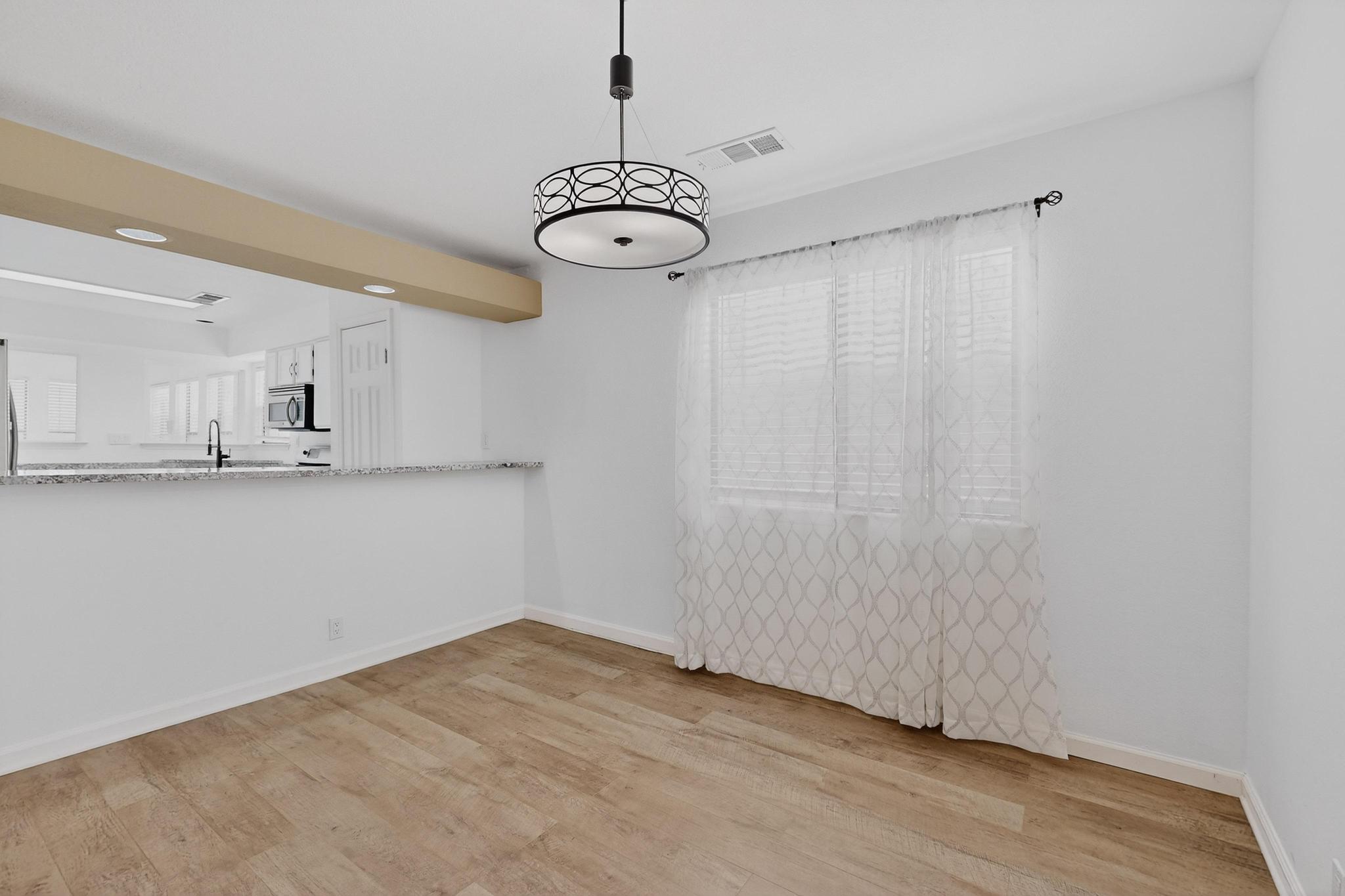 2012 Aspenwood Avenue NW