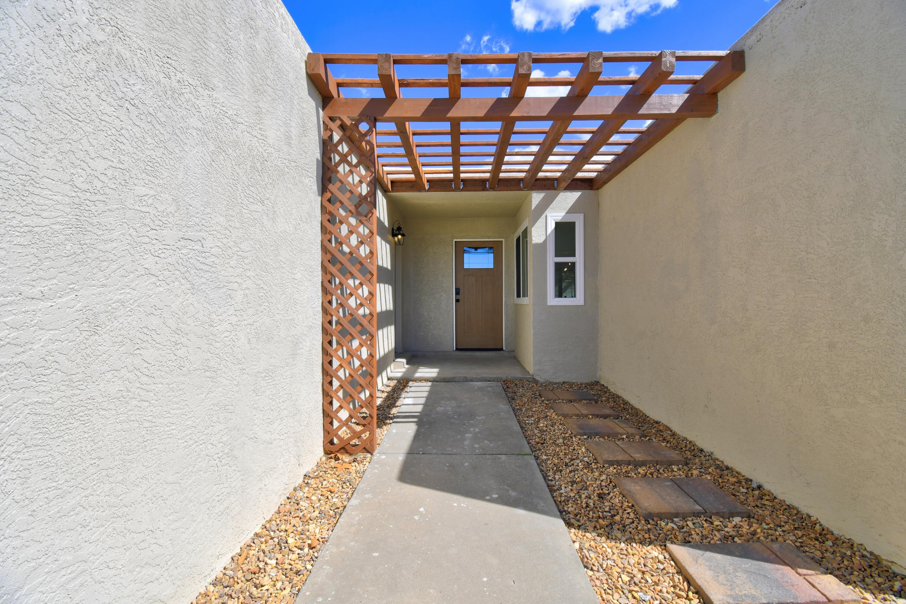 4100 Cibola Village Drive NE