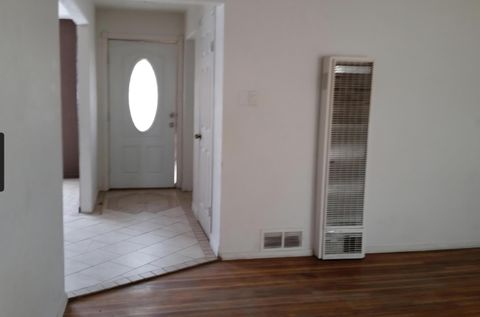 Photo of 336 Conchas Street NE, Albuquerque, NM 87123 (MLS # 1095743)