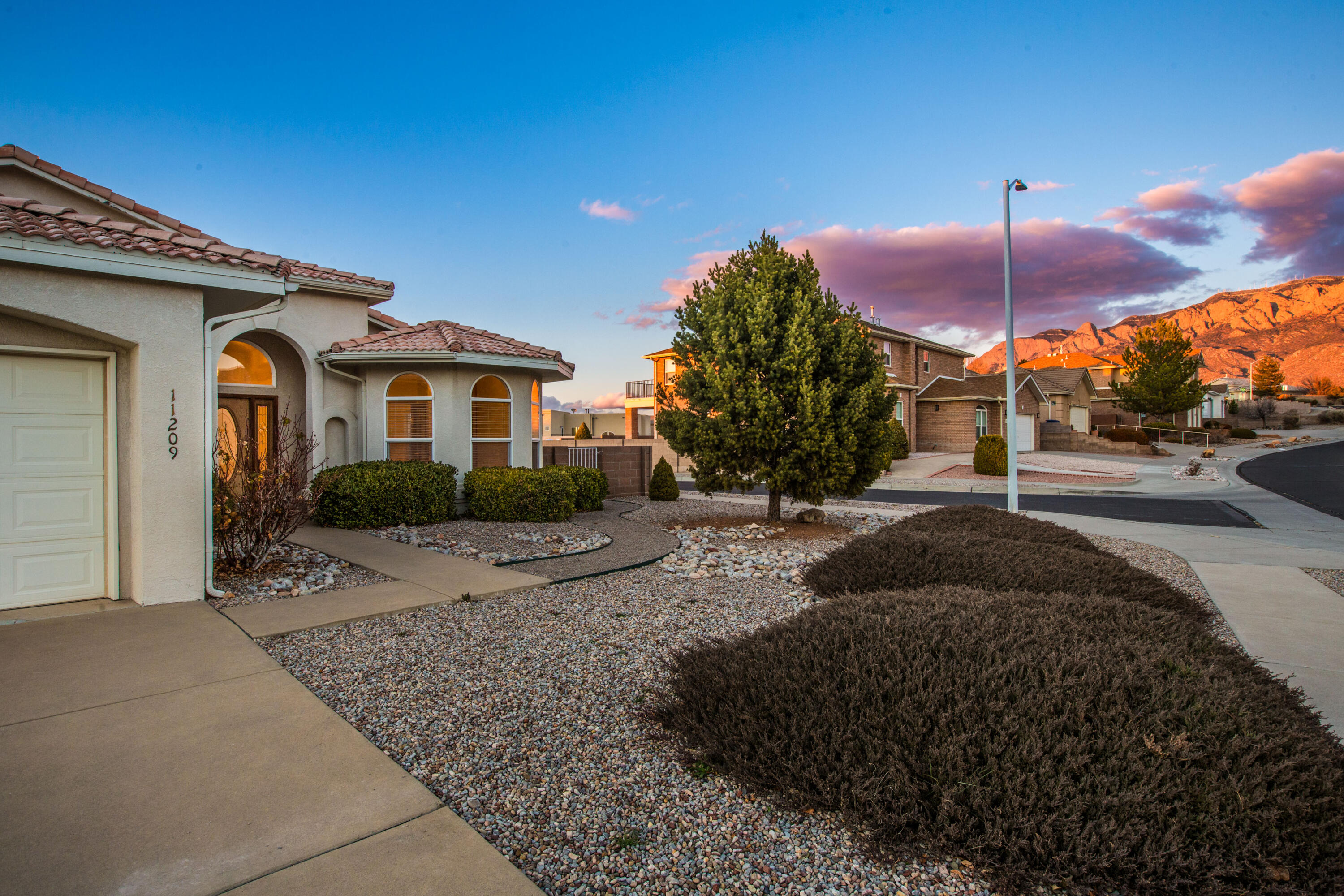 11209 Jordan Avenue NE